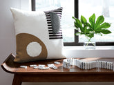 Family Deals Furniture - Ashley Furniture - Longsum Pillows - Pillow / Black/White/Honey - A1000927P