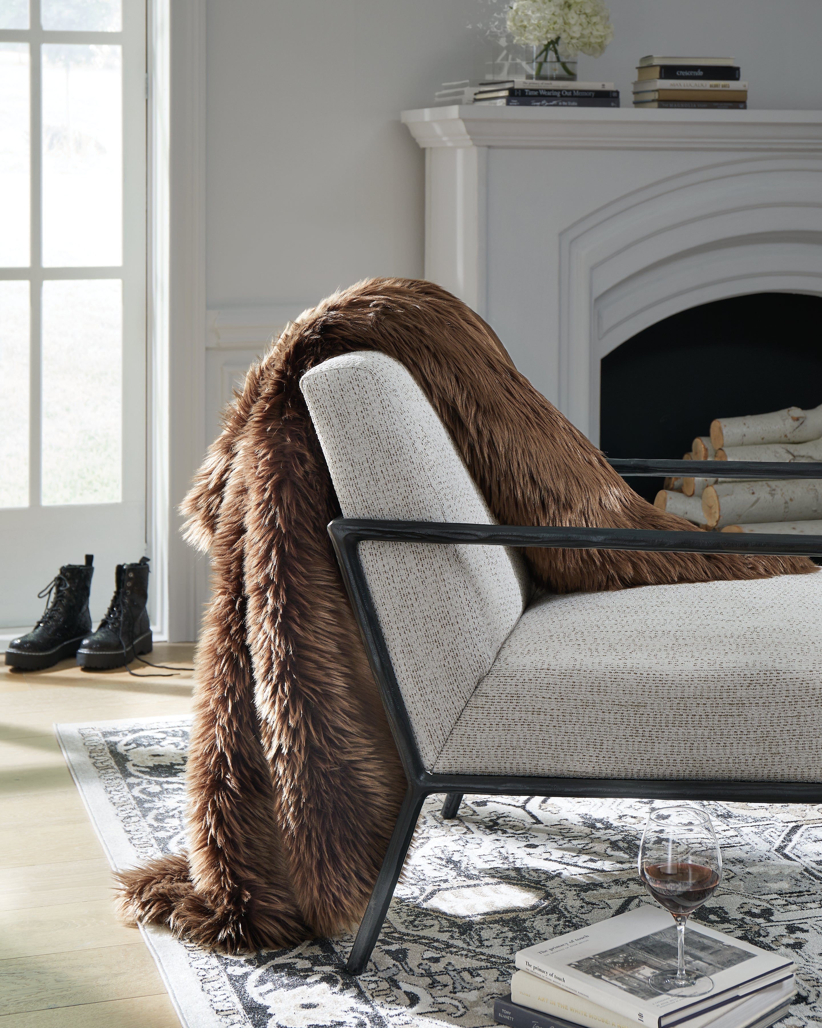 Family Deals Furniture - Ashley Furniture - Bellethrone Throw (Set of 3) - Throw (3/CS) / Brown - A1000987