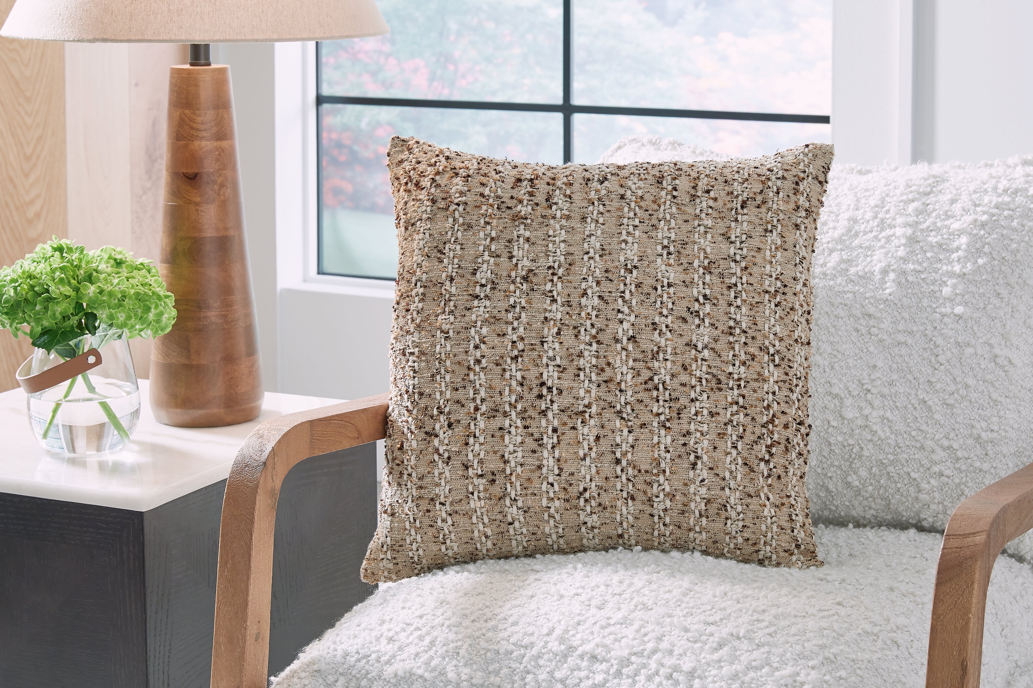 Family Deals Furniture - Ashley Furniture - Vorlane Pillows - Pillow (4/CS) / Tan/Brown/White - A1001046