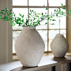 Family Deals Furniture - Ashley Furniture - Hannela Vase - Vase / Antique Tan - A2000514