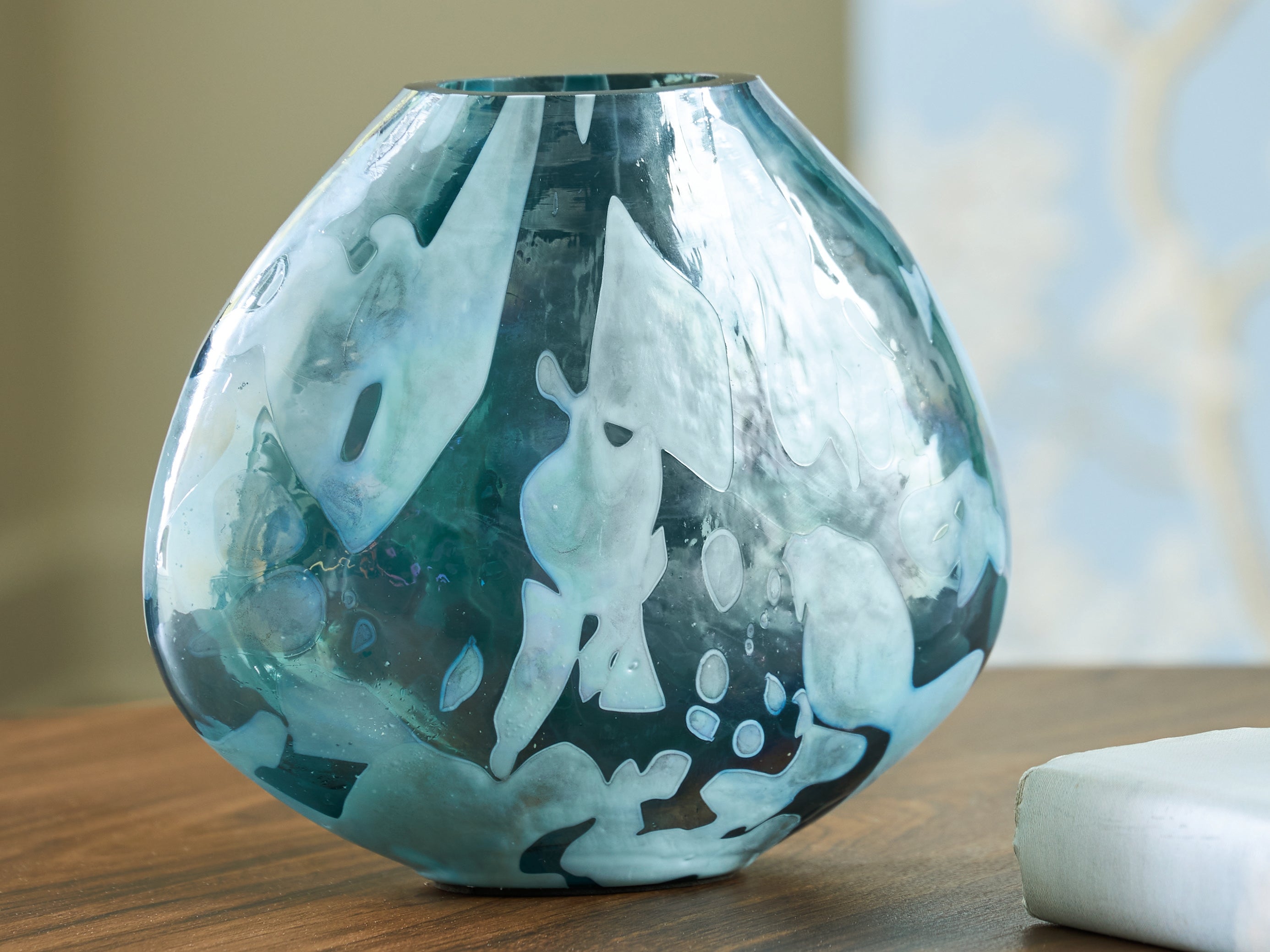 Family Deals Furniture - Ashley Furniture - Cartshaw Vase - Vase / Iridescent Teal - A2000738