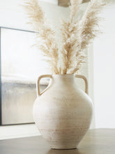 Family Deals Furniture - Ashley Furniture - Justy Vase - Vase - A2000882