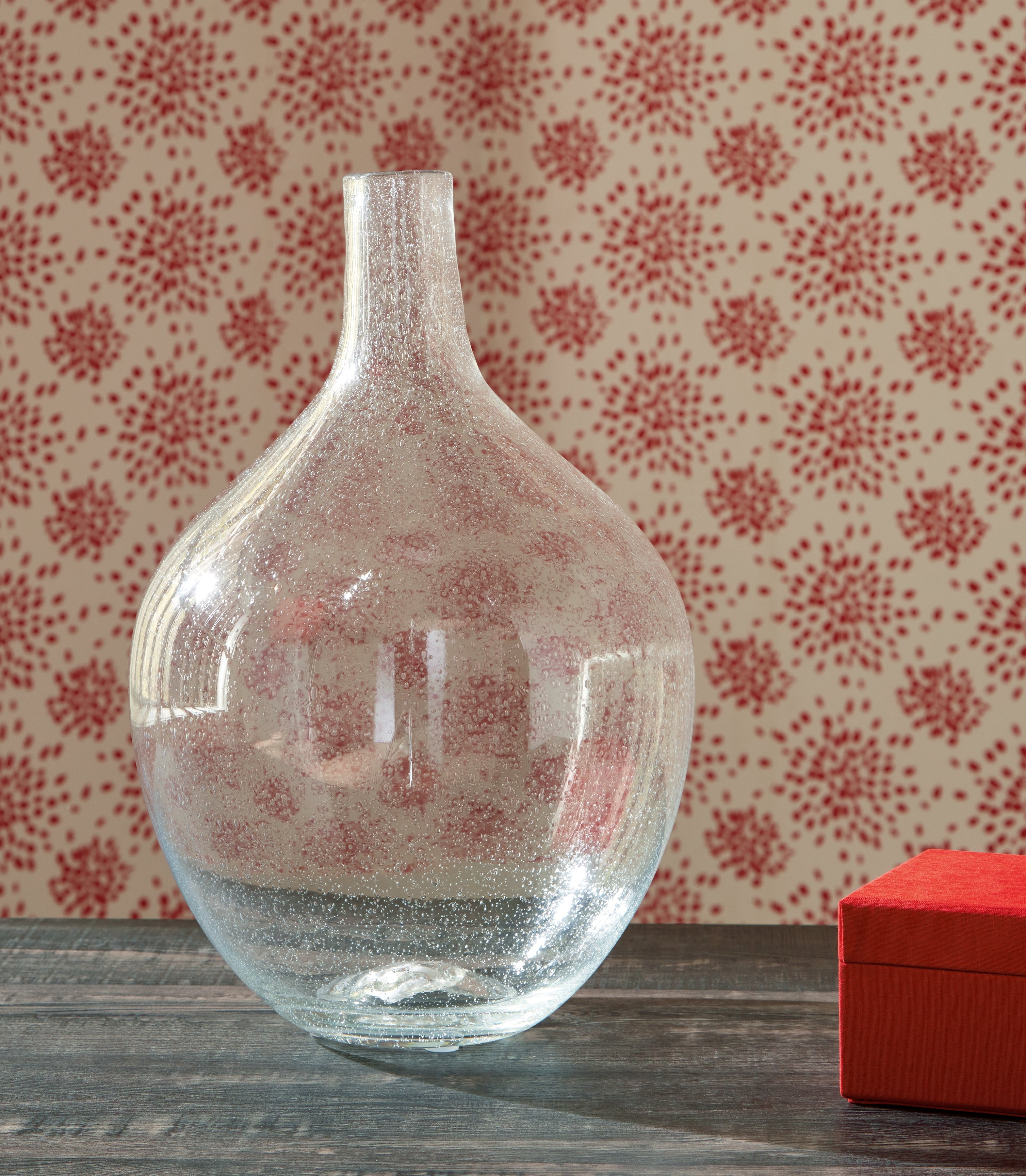 Family Deals Furniture - Ashley Furniture - Kurthorne Vase - Vase / Clear - A2900028