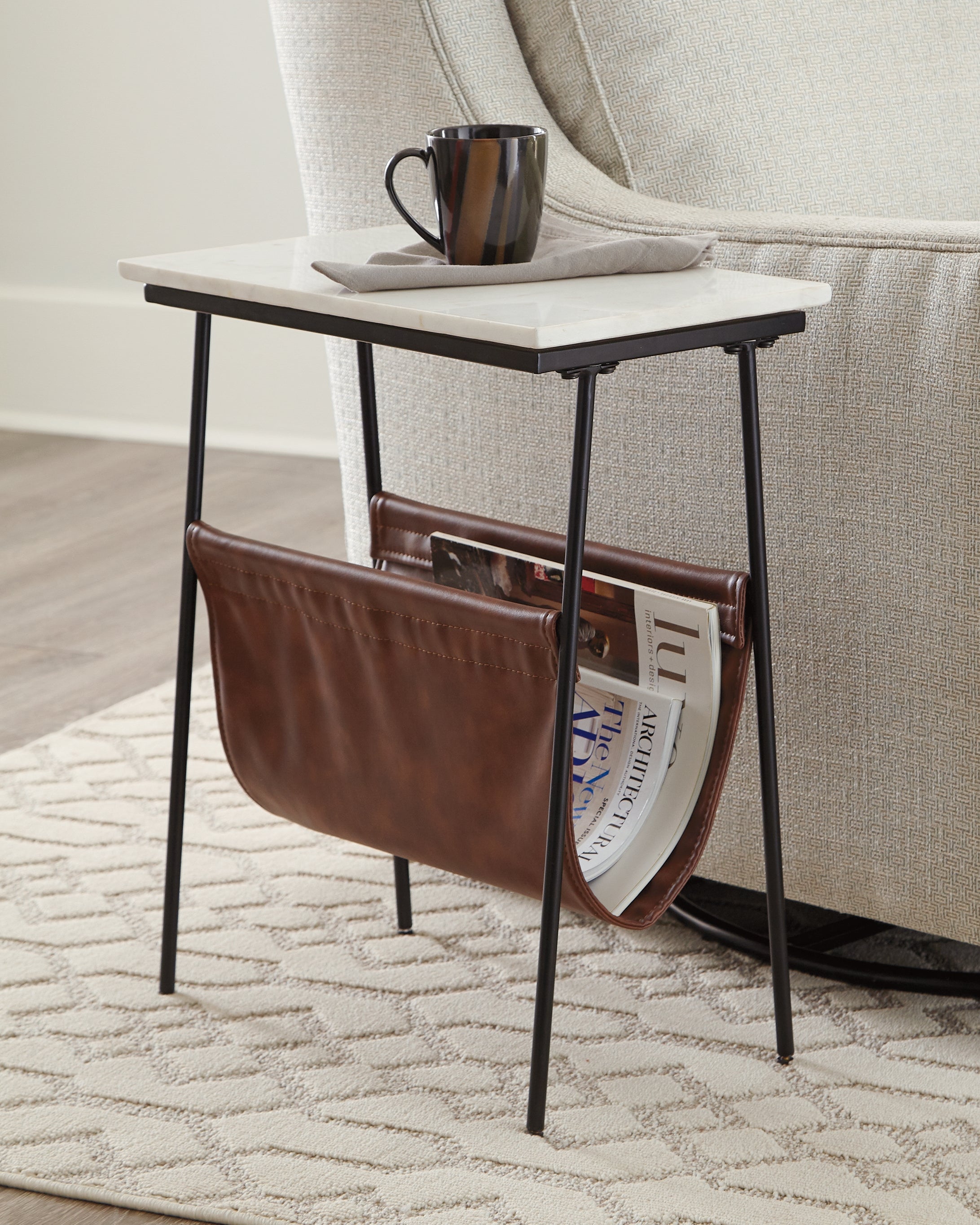 Family Deals Furniture - Ashley Furniture - Etanbury Accent Table - Accent Table / Brown/Black/White - A4000254