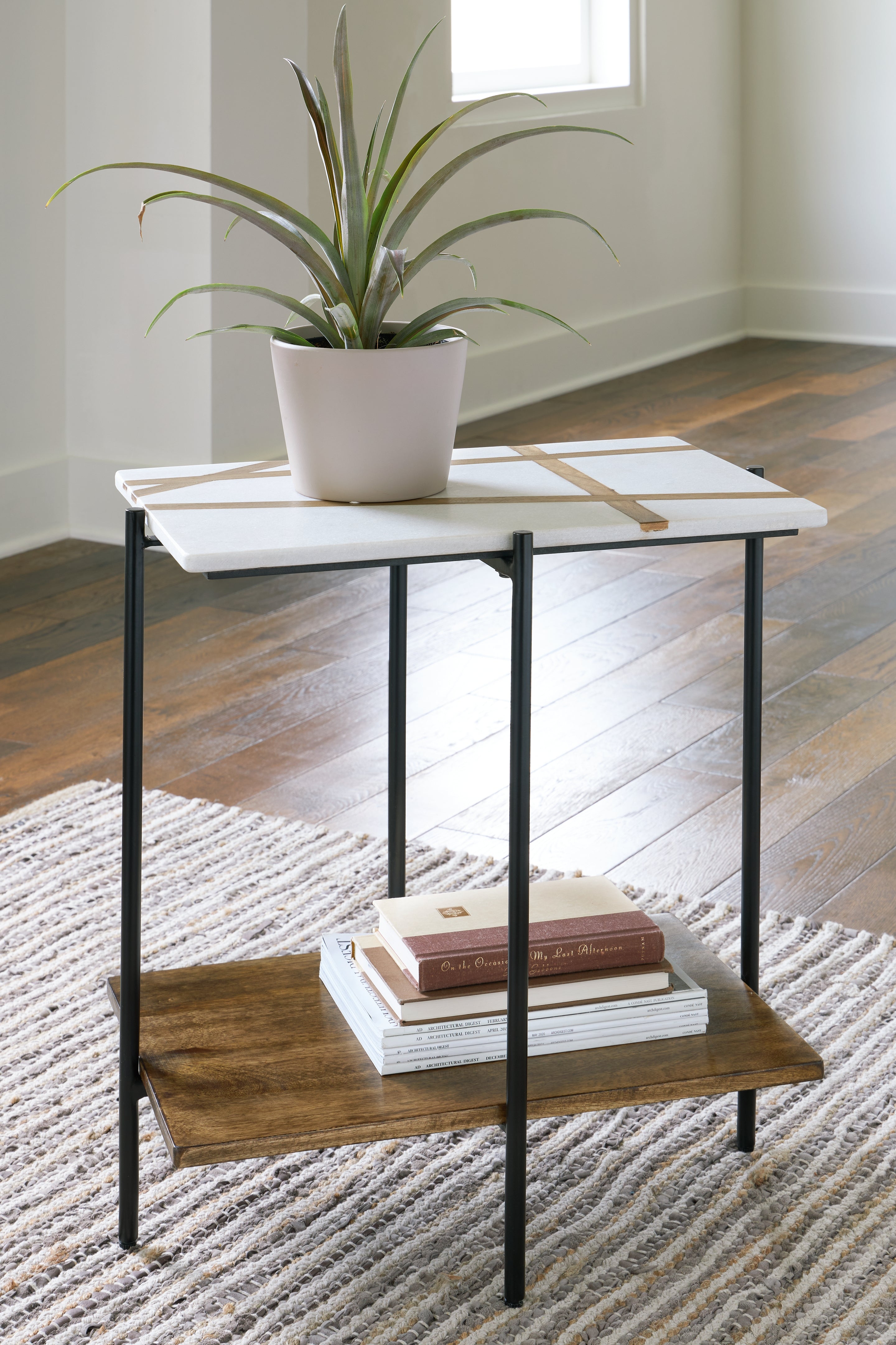 Family Deals Furniture - Ashley Furniture - Braxmore Accent Table - Accent Table / White/Light Brown - A4000525