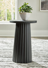 Family Deals Furniture - Ashley Furniture - Ceilby Accent Table - Accent Table / Natural - A4000602