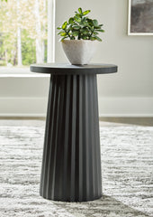 Family Deals Furniture - Ashley Furniture - Ceilby Accent Table - Accent Table / Natural - A4000602