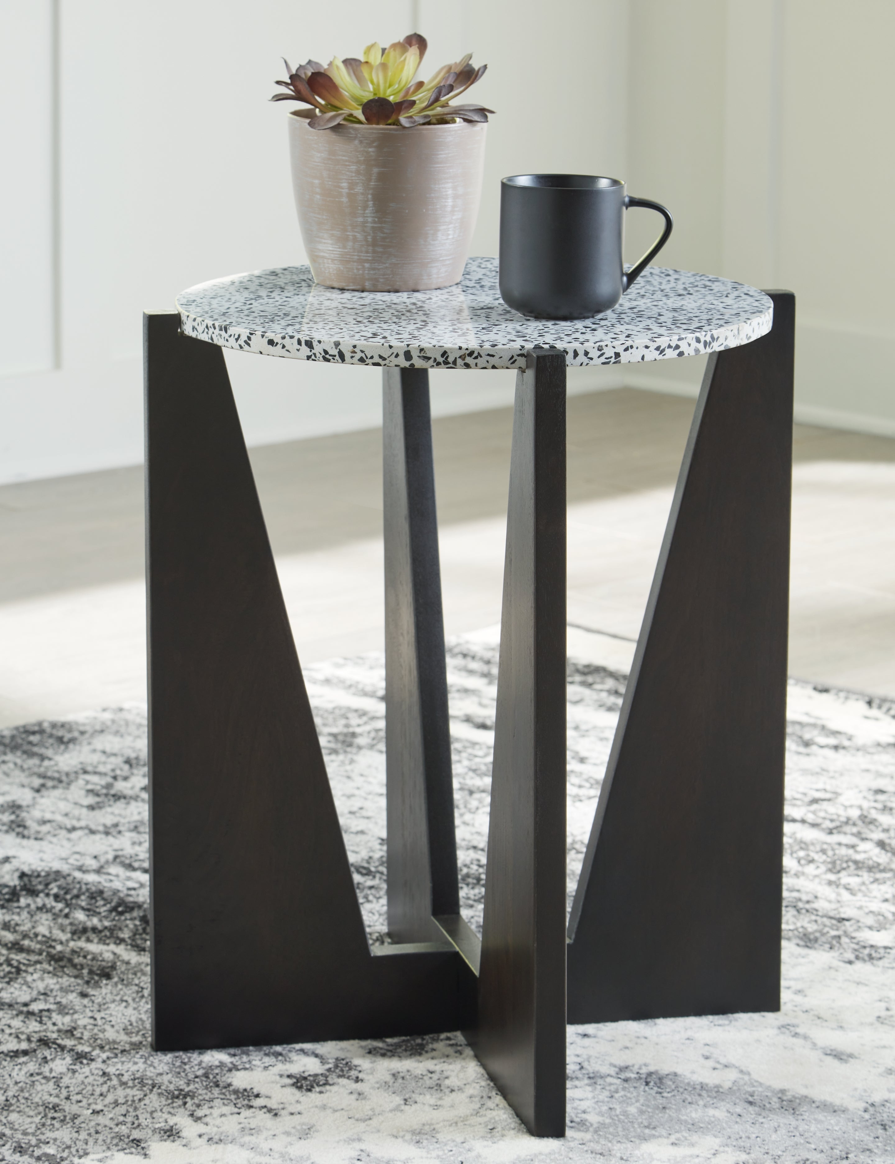 Family Deals Furniture - Ashley Furniture - Tellrich Accent Table - Accent Table / Black/White - A4000616