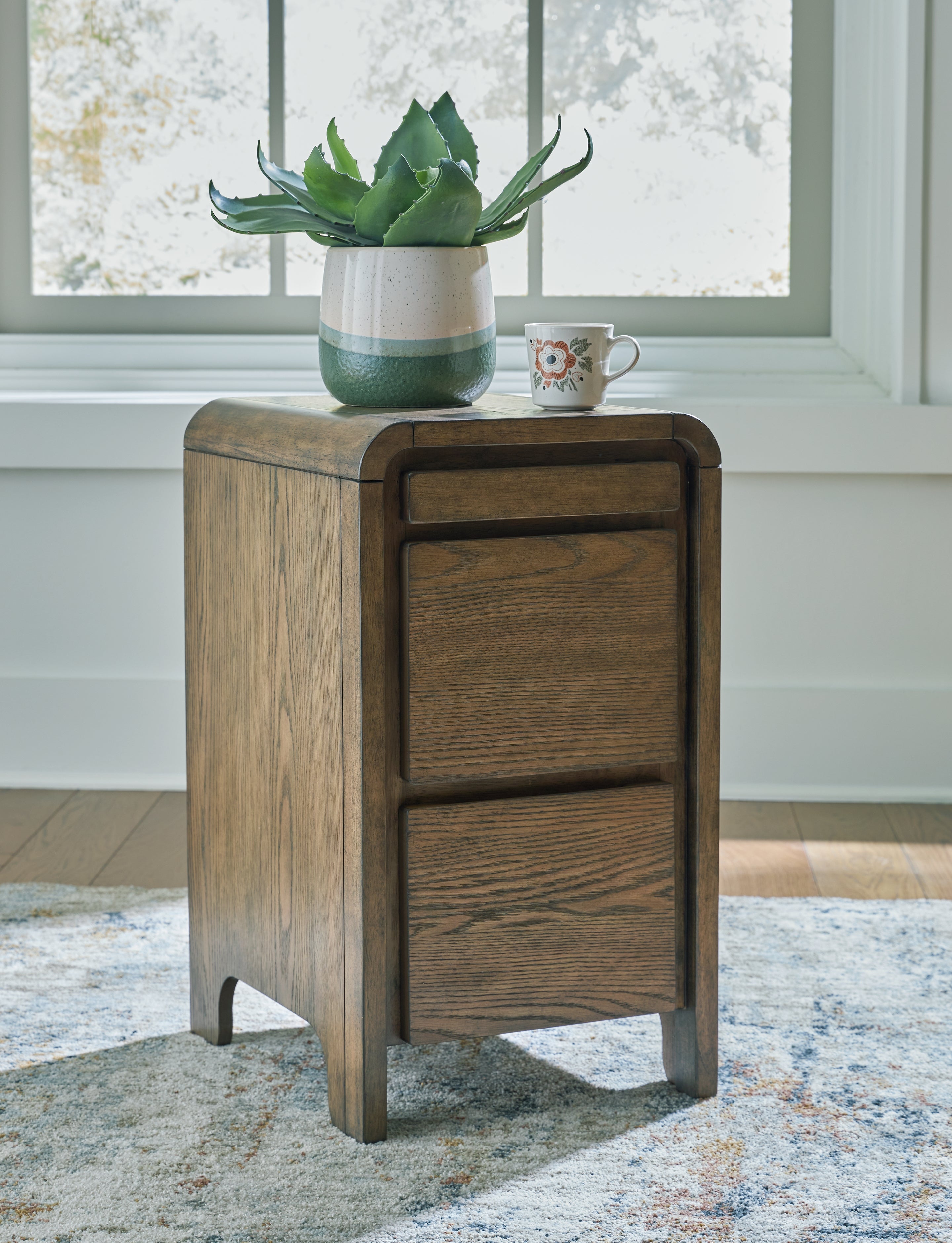 Family Deals Furniture - Ashley Furniture - Jensworth Accent Table - Accent Table / Brown - A4000636