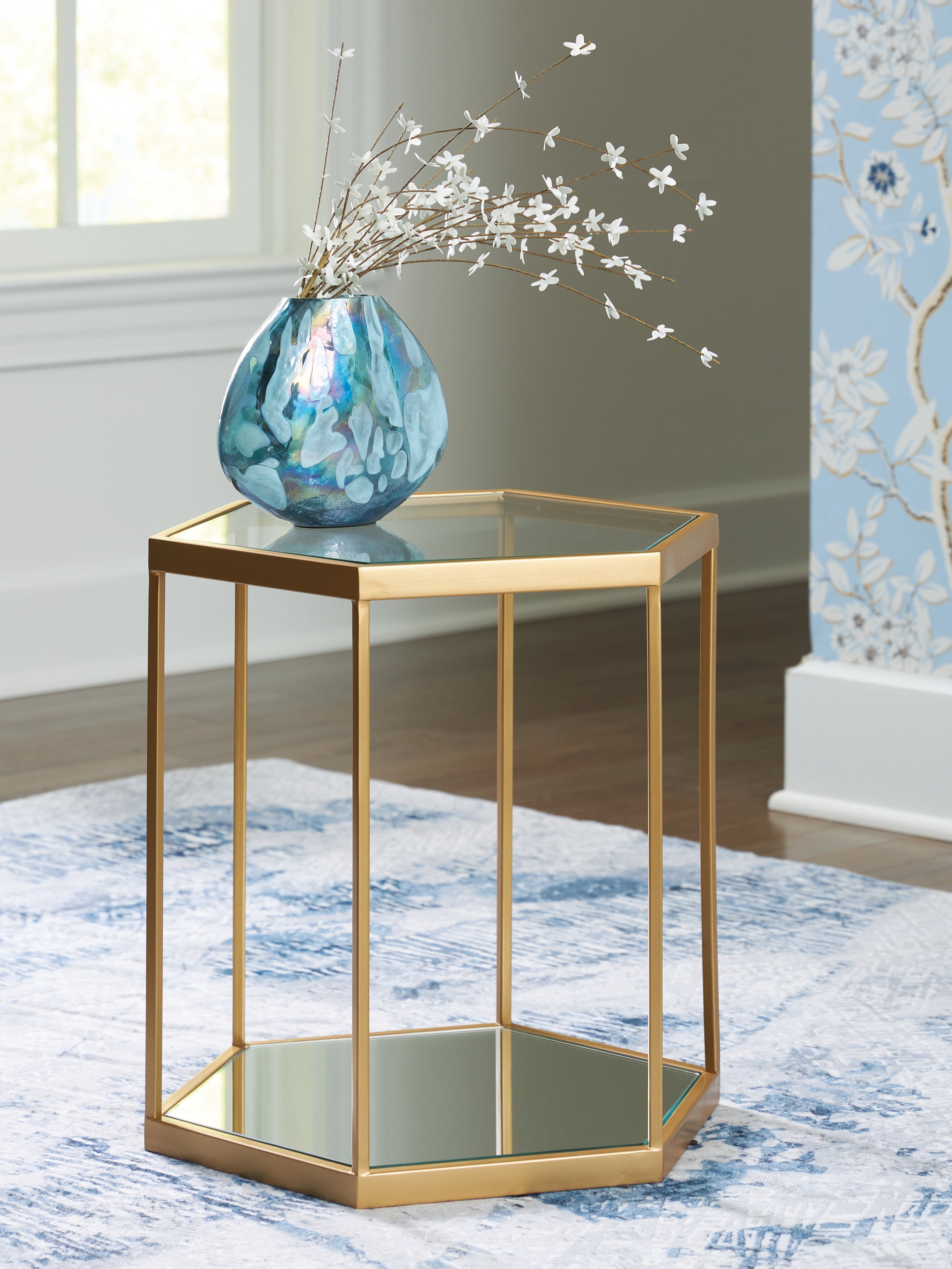 Family Deals Furniture - Ashley Furniture - Veerwick Accent Coffee Table - Accent Cocktail Table / Gold Finish - A4000661
