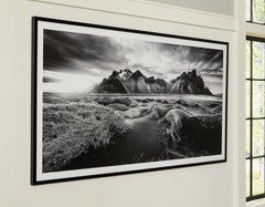 Family Deals Furniture - Ashley Furniture - Delstone Wall Decor - Wall Art / Black/White - A8000424