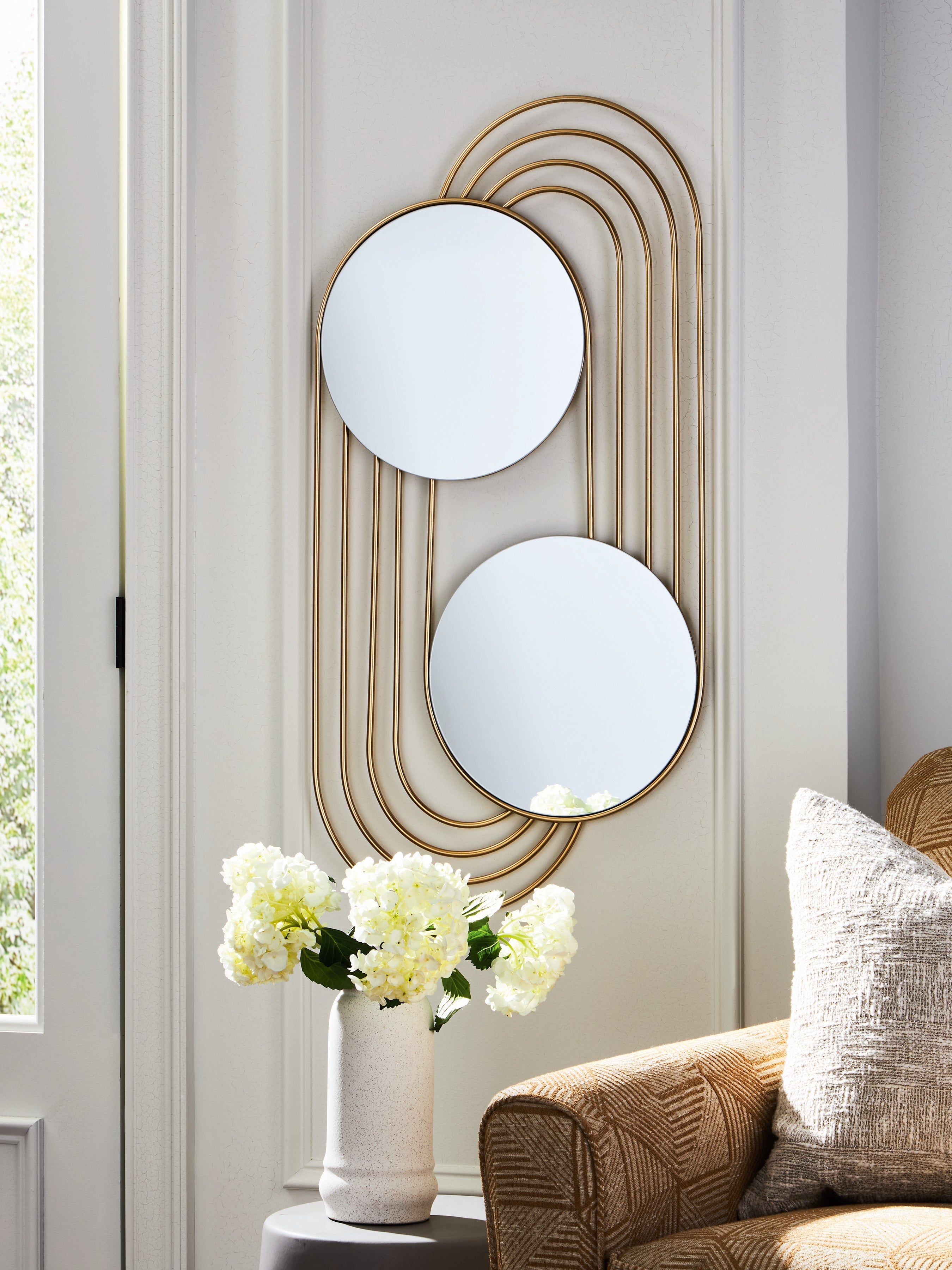 Family Deals Furniture - Ashley Furniture - Warrenley Mirror - Accent Mirror / Gold Finish - A8010401