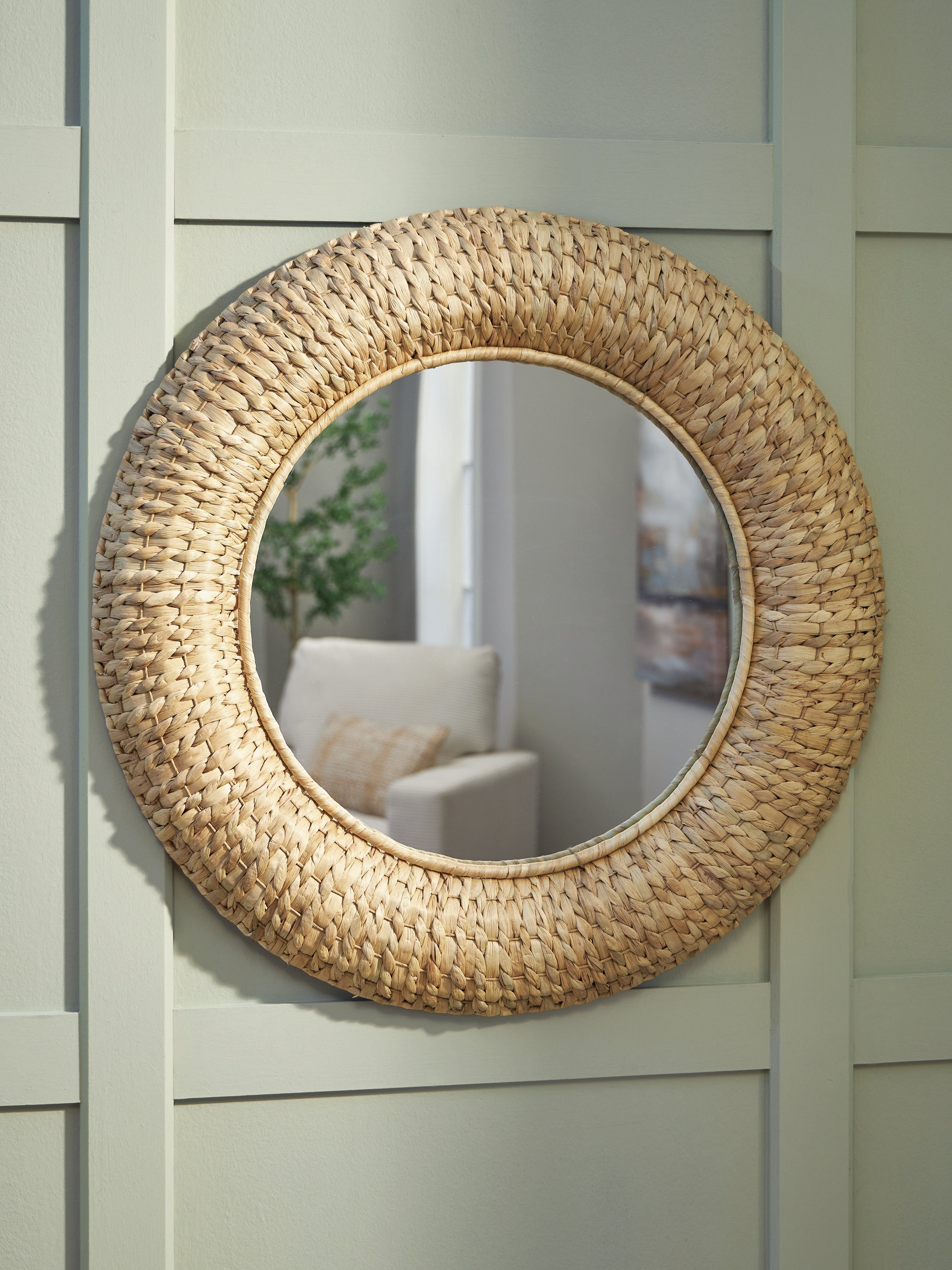 Family Deals Furniture - Ashley Furniture - Briggsburg Mirror - Accent Mirror / Natural - A8010437