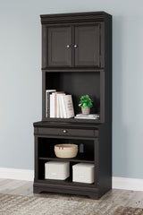 Family Deals Furniture - Ashley Furniture - Beckincreek Bookcase - Bookcase / Black - H778H7