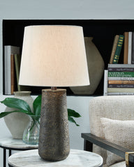 Family Deals Furniture - Ashley Furniture - Chaston Lighting - Metal Table Lamp (Set of 2) / Antique Bronze Finish - L204474