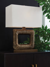 Family Deals Furniture - Ashley Furniture - Garronby Lighting - Metal Table Lamp (1/CN) / Antique Brass Finish - L207604