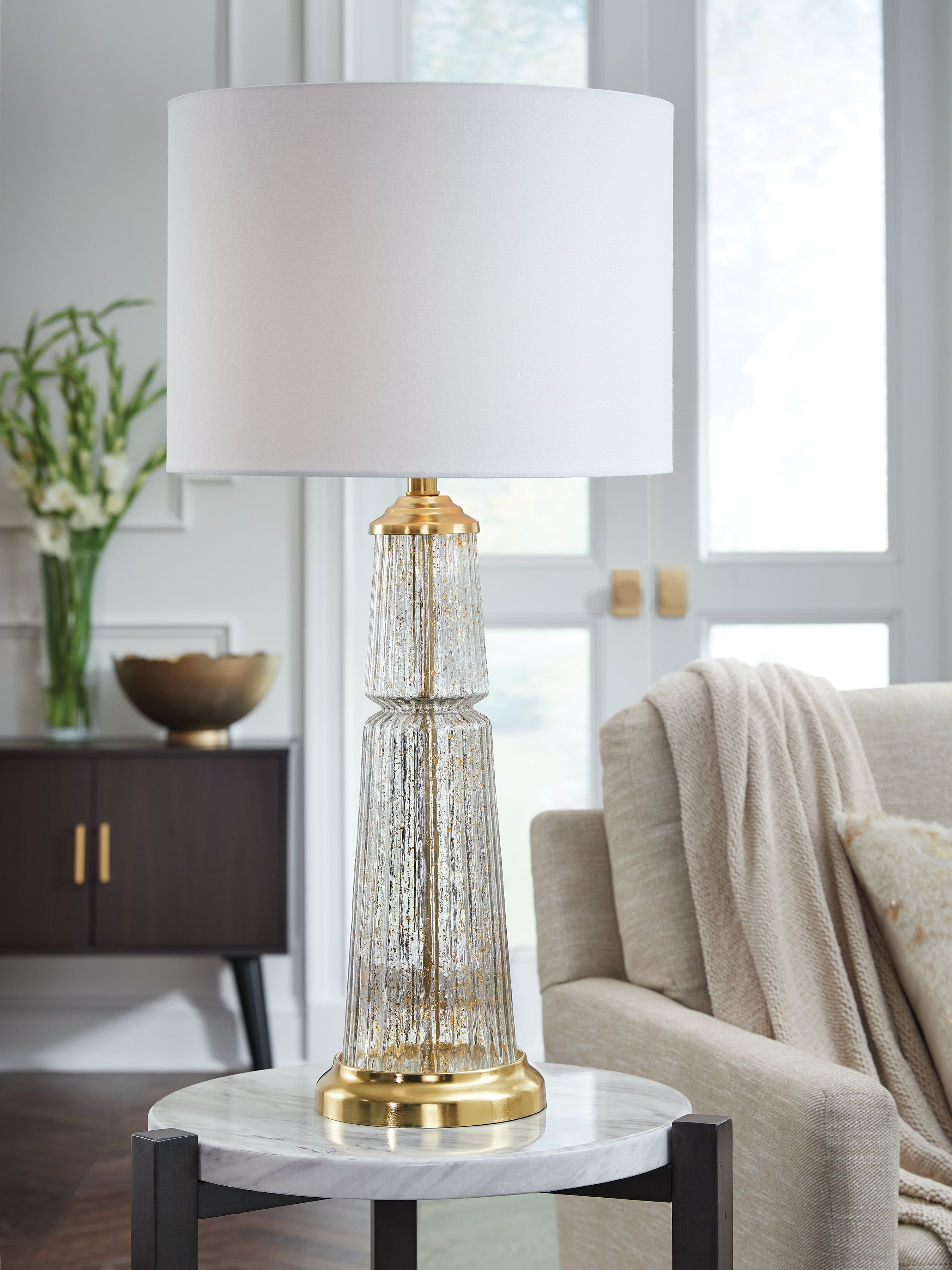 Family Deals Furniture - Ashley Furniture - Bakersboro Lighting - Glass Table Lamp (1/CN) / Clear/Gold Finish - L430884