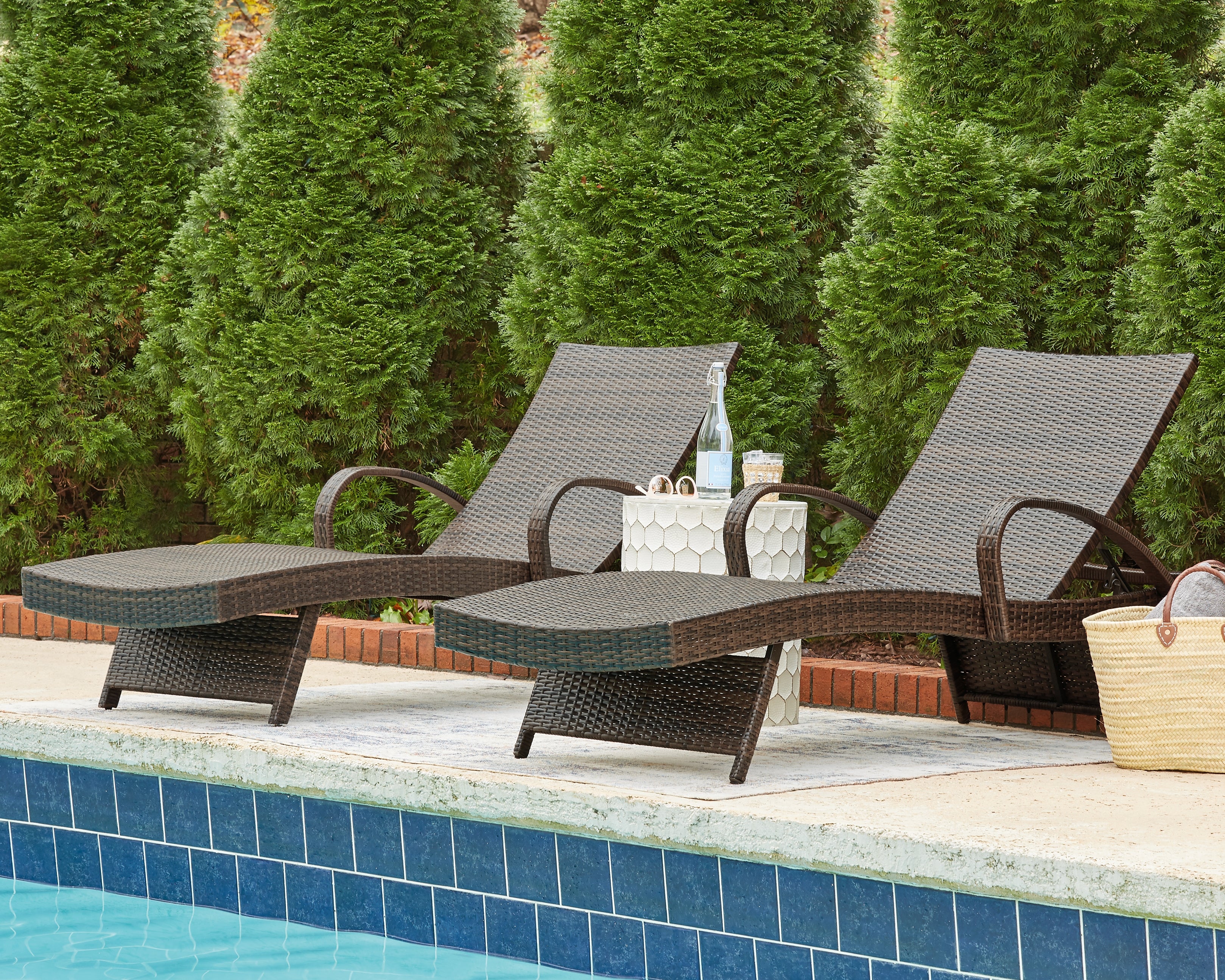 Family Deals Furniture - Ashley Furniture - Kantana Outdoor - Chaise Lounge (Set of 2) / Brown - P283-815