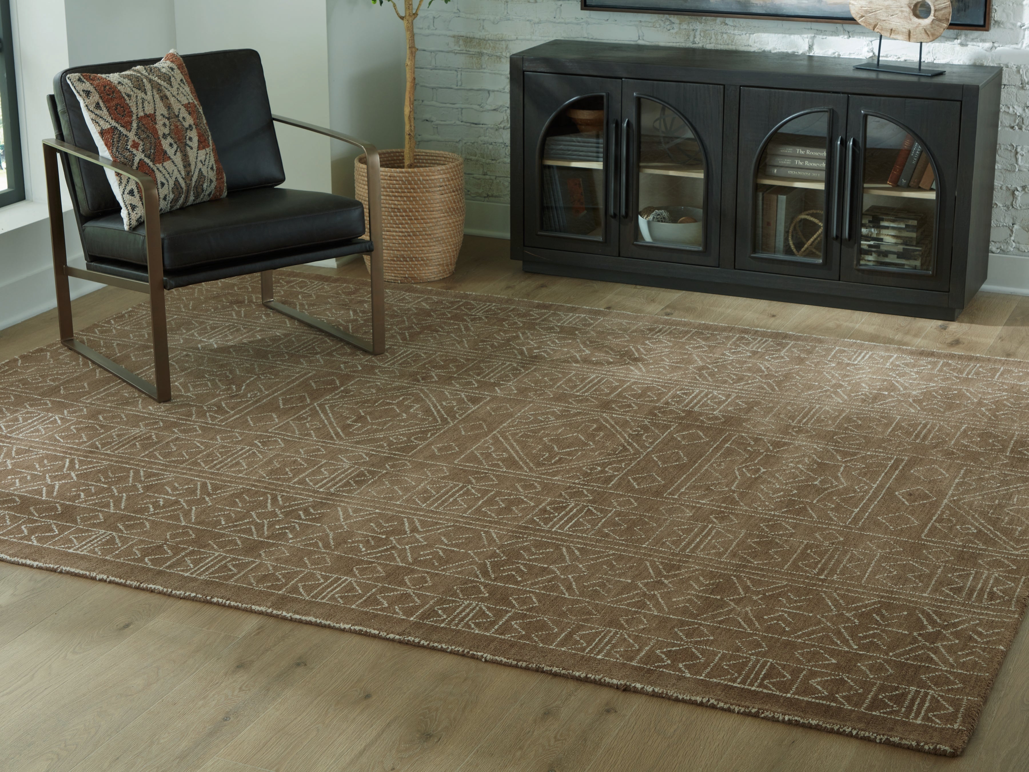 Family Deals Furniture - Ashley Furniture - Merrittman Rug - 7'8" x 10' Area Rug / Brown/Ivory - R407701