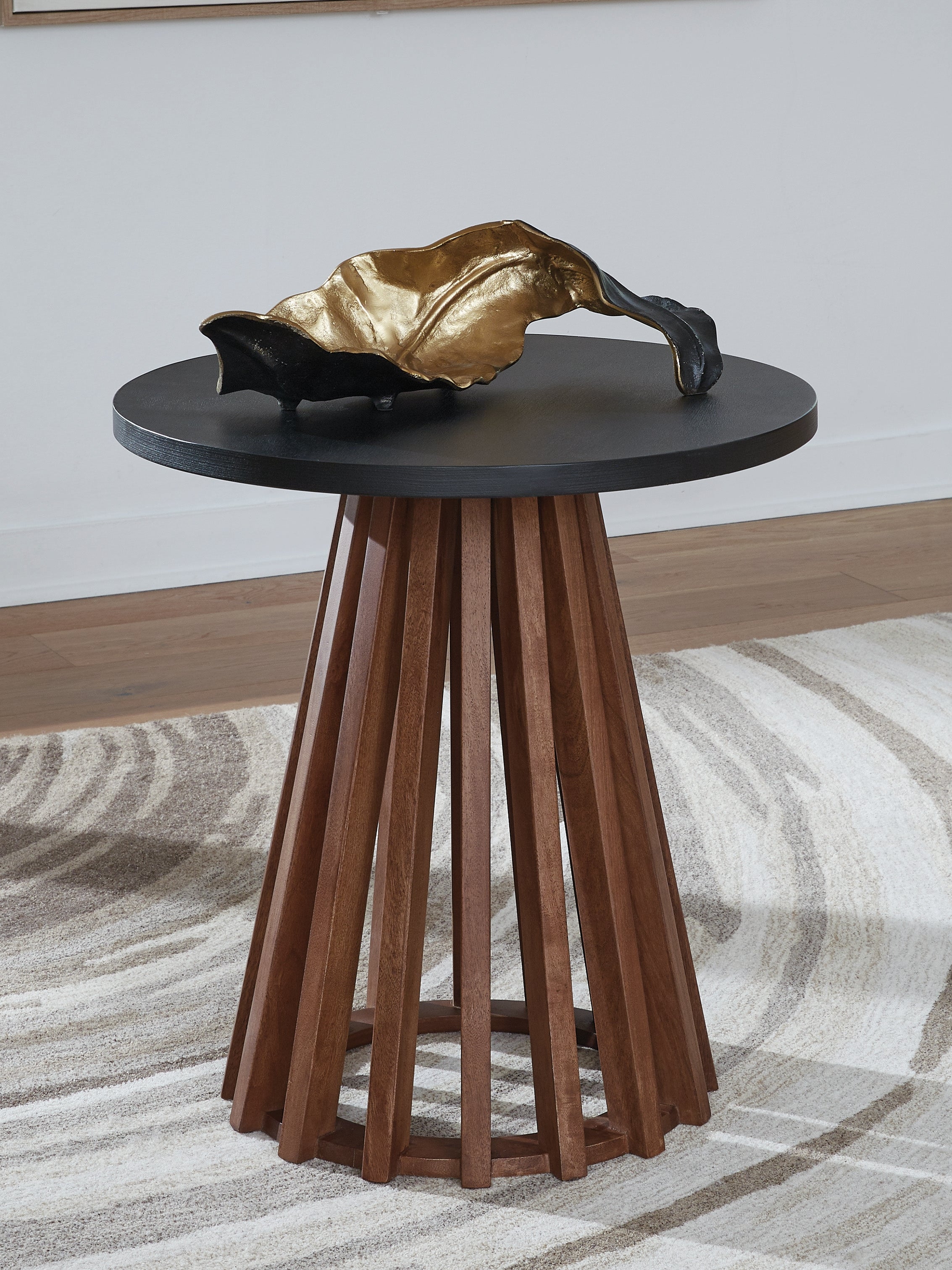 Family Deals Furniture - Ashley Furniture - Kallari End Table - Round End Table / Warm Brown/Black - T737-6