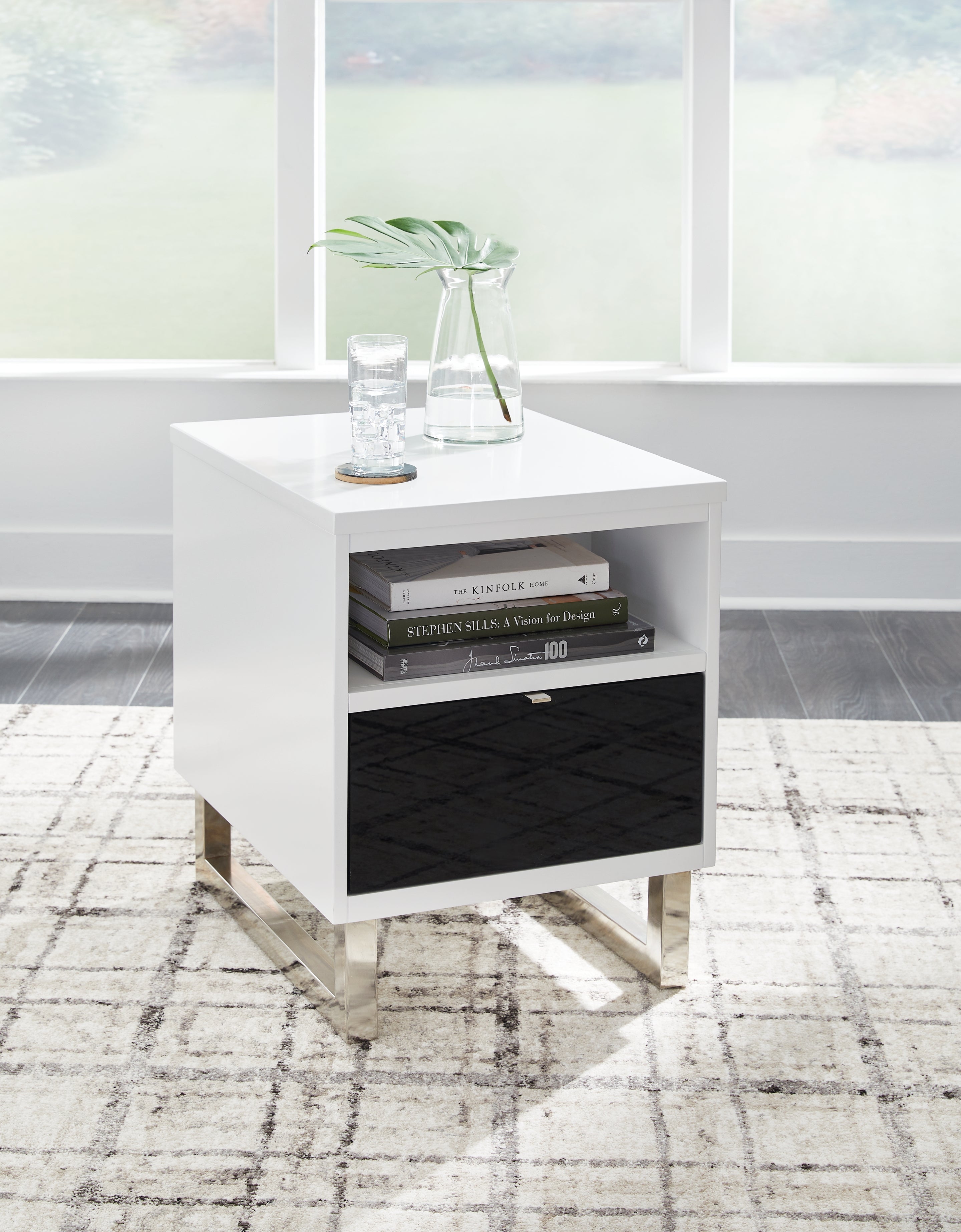 Family Deals Furniture - Ashley Furniture - Gardoni Chairside End Table - Chair Side End Table / White/Black - T756-7
