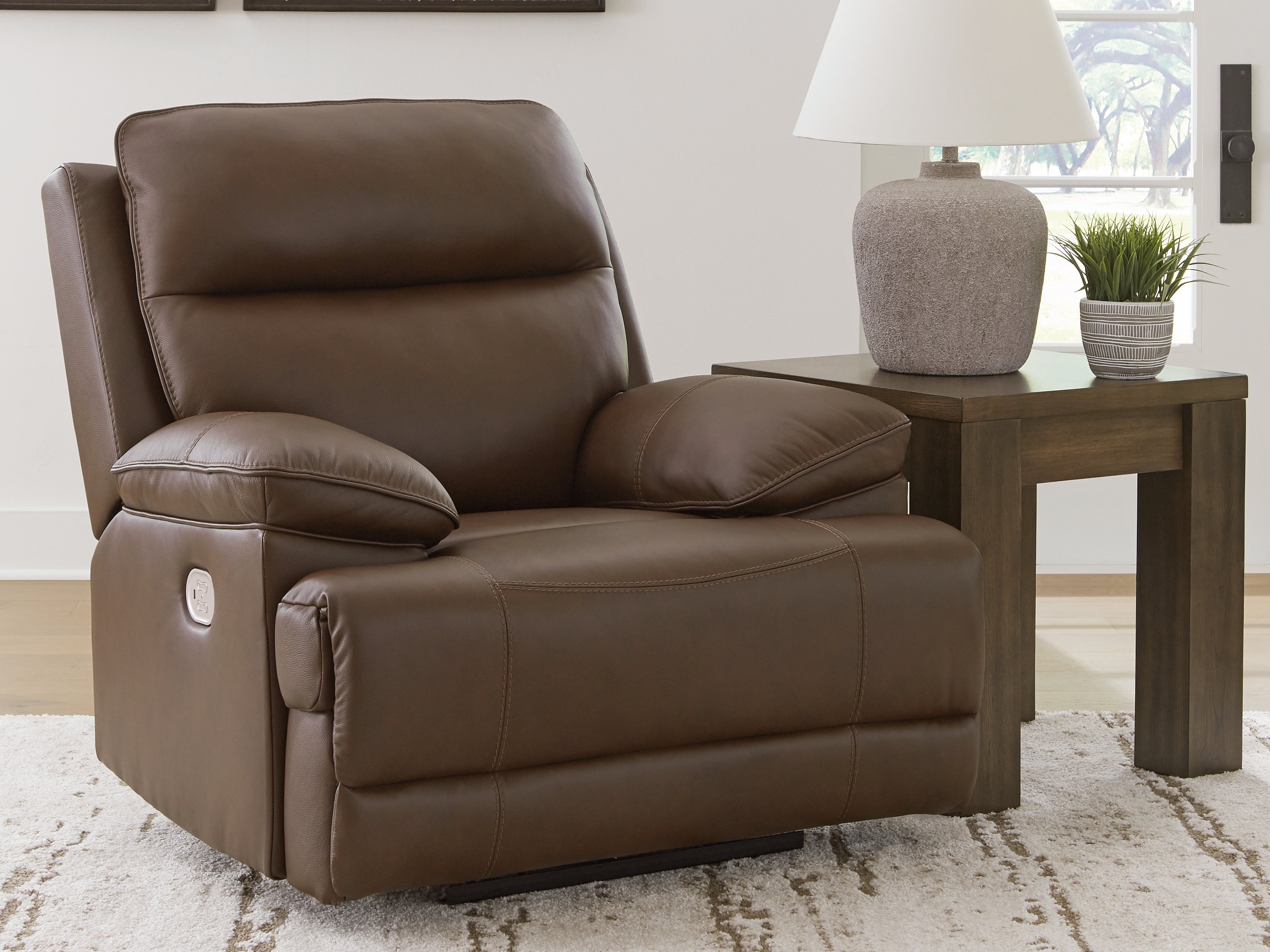 Family Deals Furniture - Ashley Furniture - VonRyan Living Room - PWR Recliner/ADJ Headrest / Tobacco - U1040013