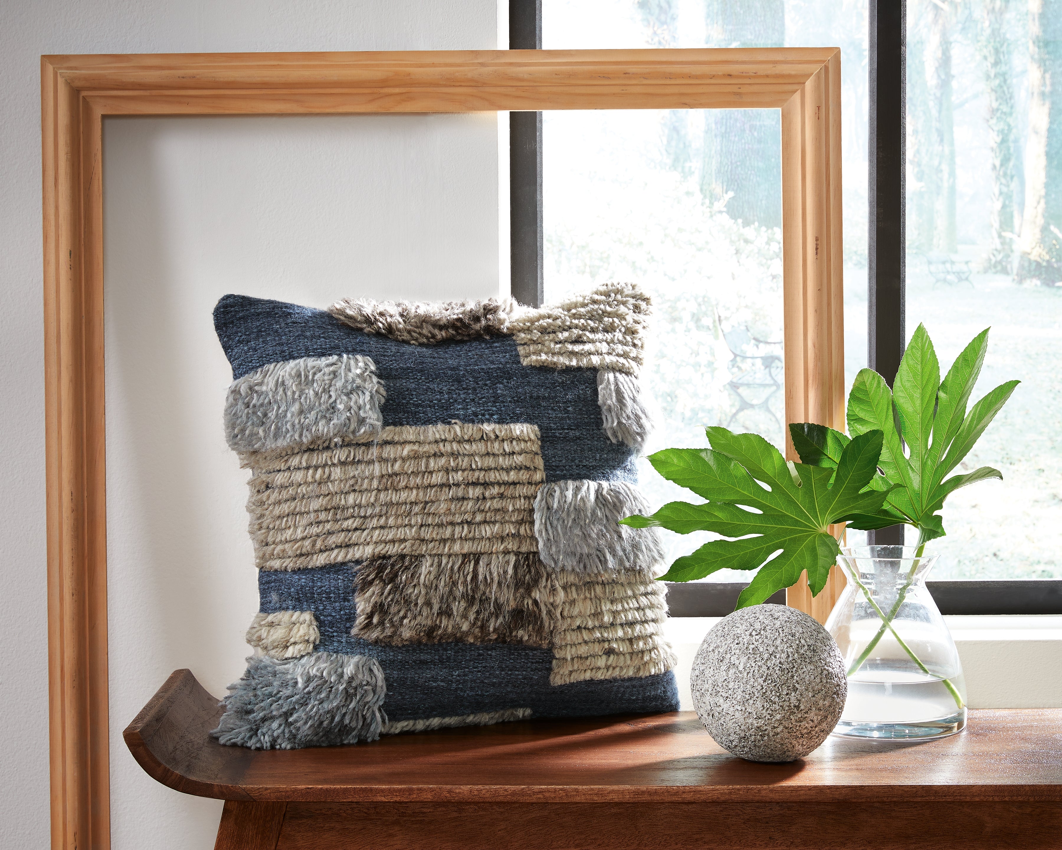 Family Deals Furniture - Ashley Furniture - Gibbend Pillows - Pillow / Blue/Gray/White - A1000926P