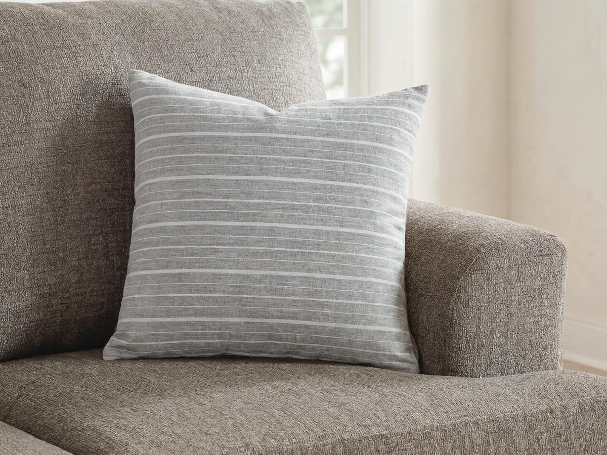 Family Deals Furniture - Ashley Furniture - Vernthrone Pillows - Pillow (4/CS) - A1001184