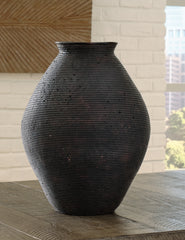 Family Deals Furniture - Ashley Furniture - Hannela Vase - Vase / Antique Brown - A2000512