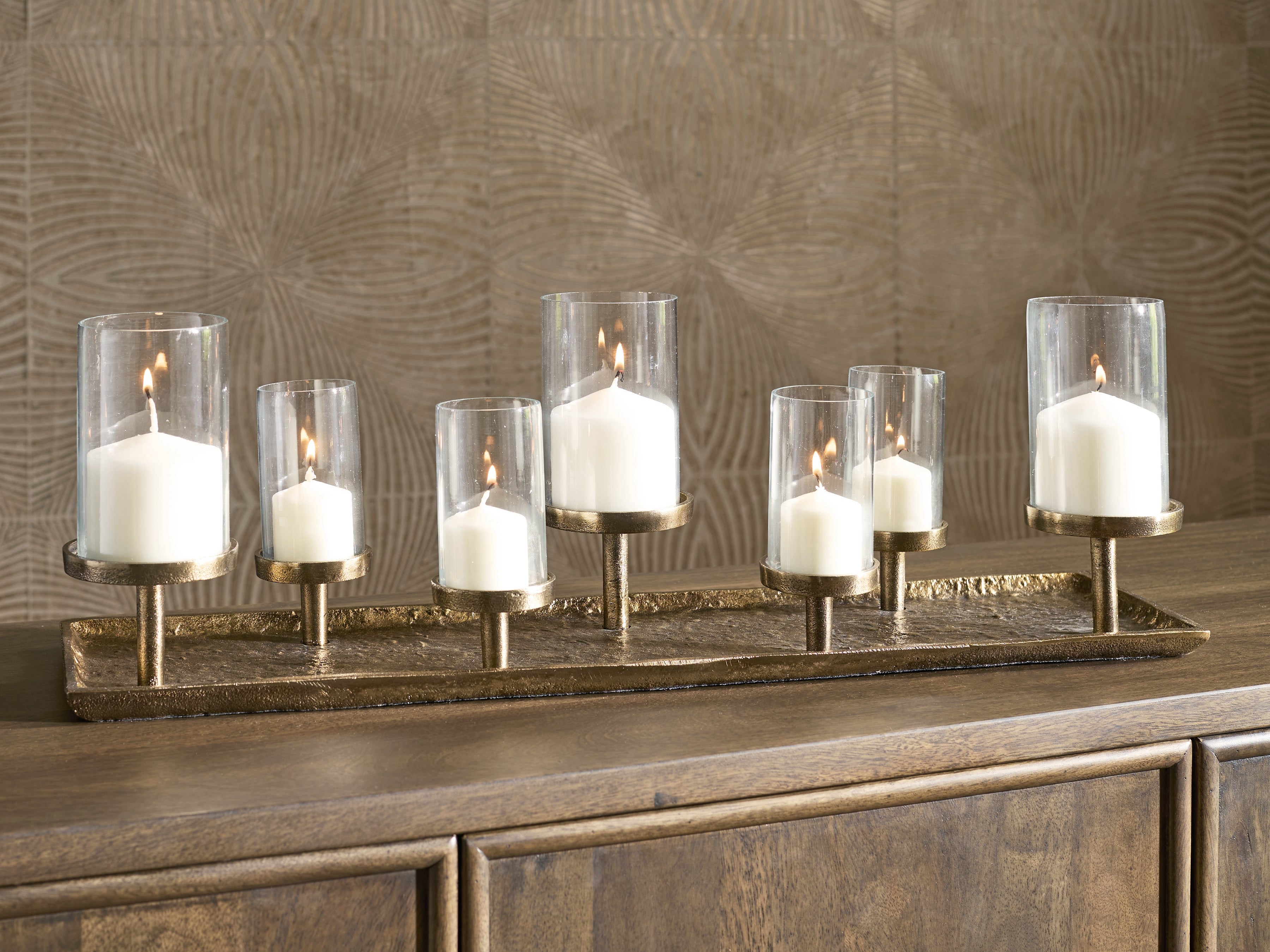 Family Deals Furniture - Ashley Furniture - Wallmond Candle Holder - Candle Holder / Antique Brass Finish - A2000820
