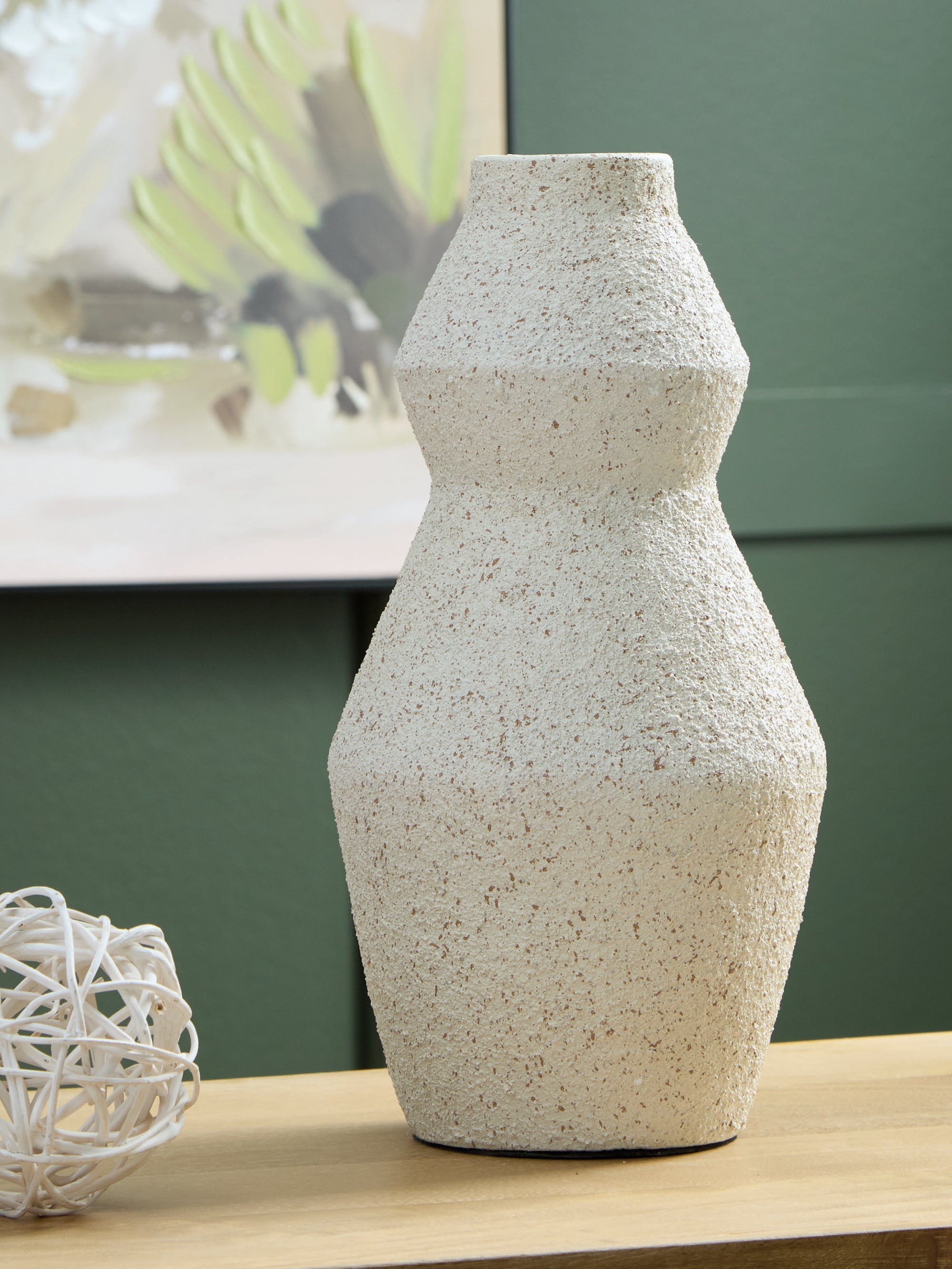 Family Deals Furniture - Ashley Furniture - Dawthorne Vase - Vase / Cream - A2000850
