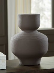 Family Deals Furniture - Ashley Furniture - Dalsen Vase - Vase / Brown - A2000872