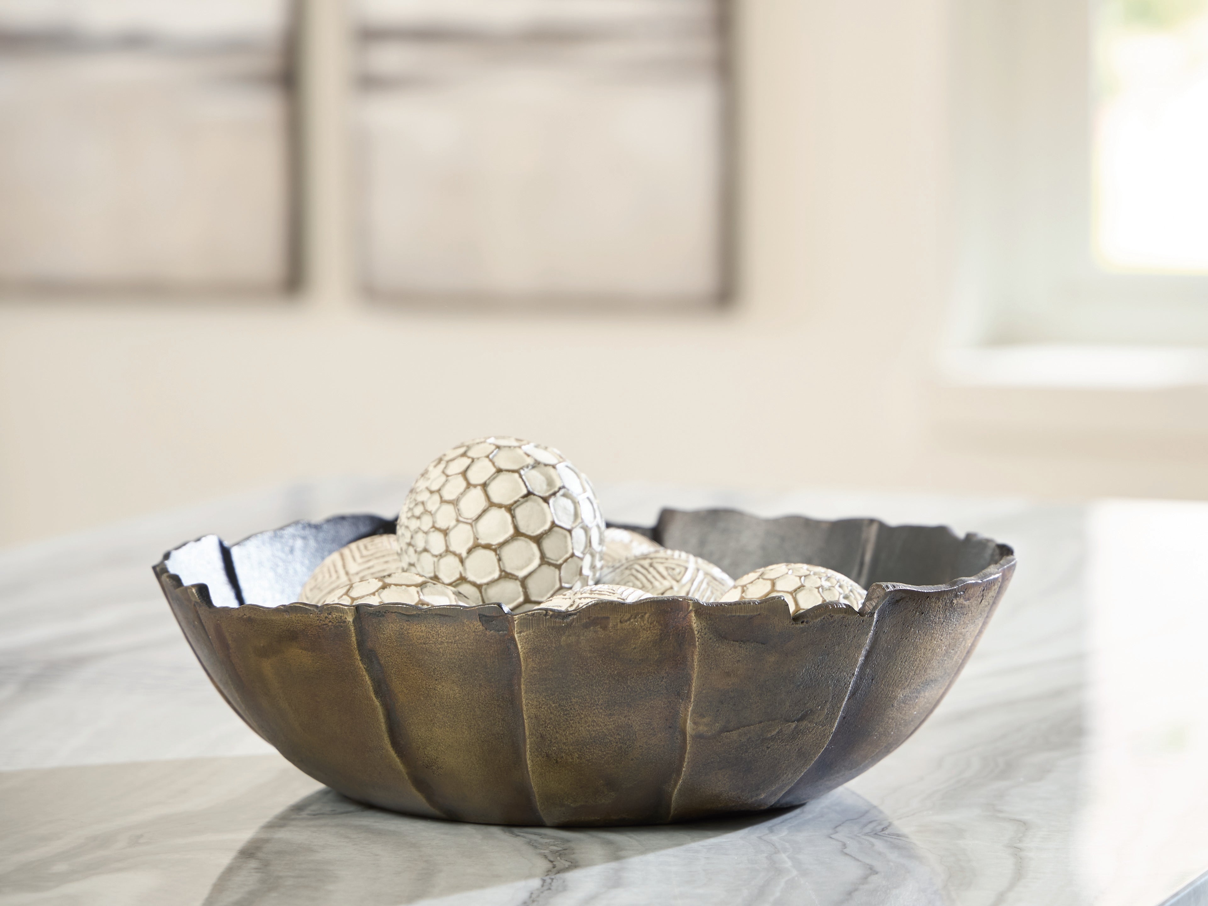 Family Deals Furniture - Ashley Furniture - Aidman Bowl - Bowl - A2000895