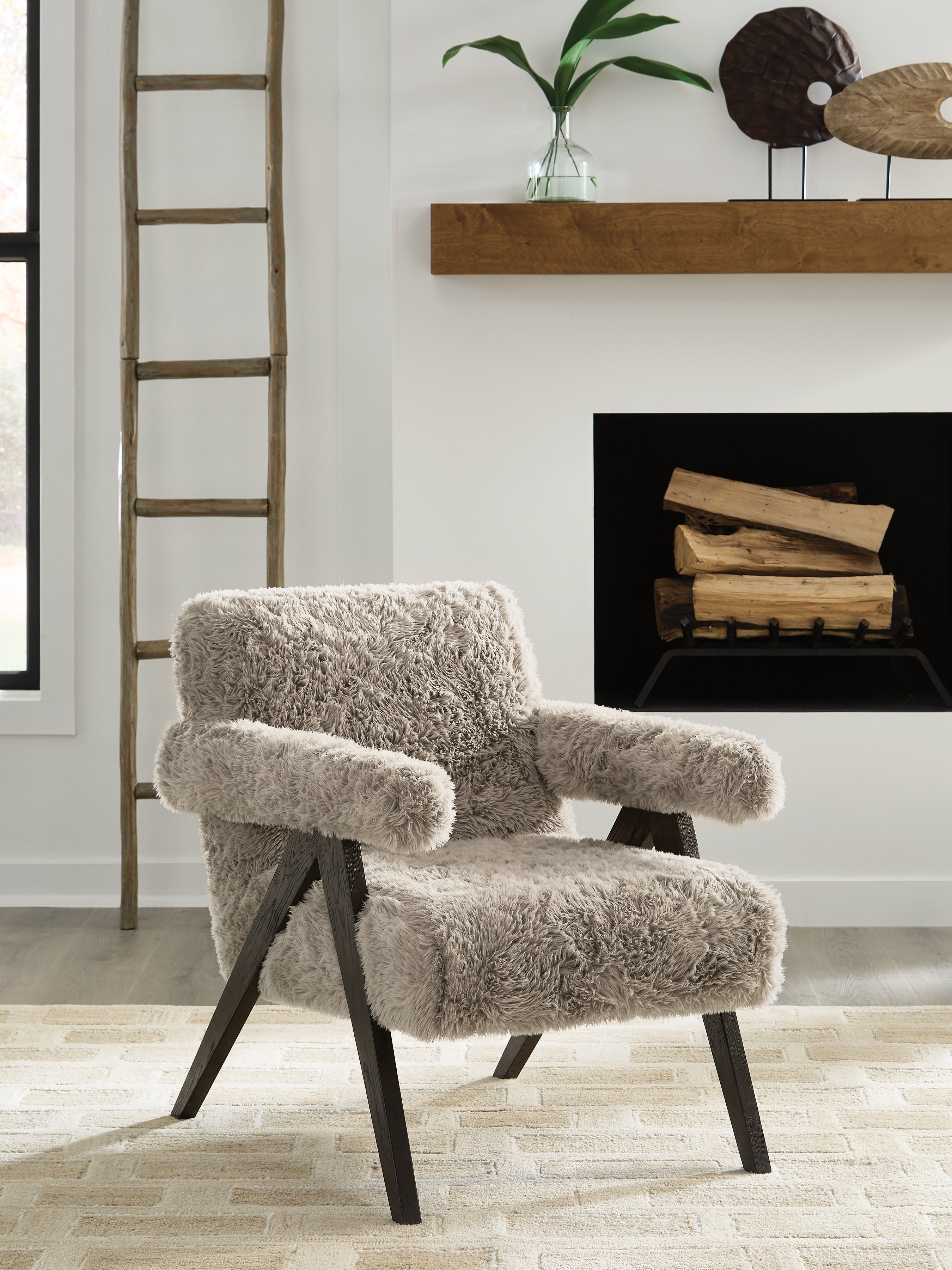 Family Deals Furniture - Ashley Furniture - Goda Accent Chair - Accent Chair / Mocha - A3000811