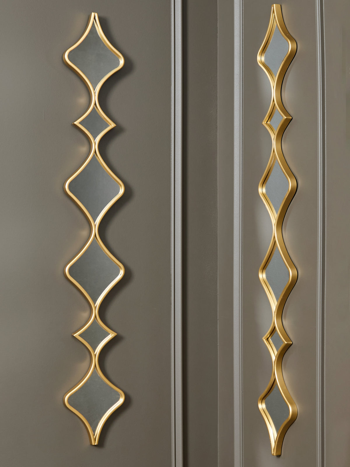 Family Deals Furniture - Ashley Furniture - Harriswood Mirror - Accent Mirror Set (Set of 2) / Gold Finish - A8010354