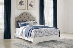 Family Deals Furniture - Ashley Furniture - Blendon Bedroom - Five Drawer Chest / Two-tone - B747-46