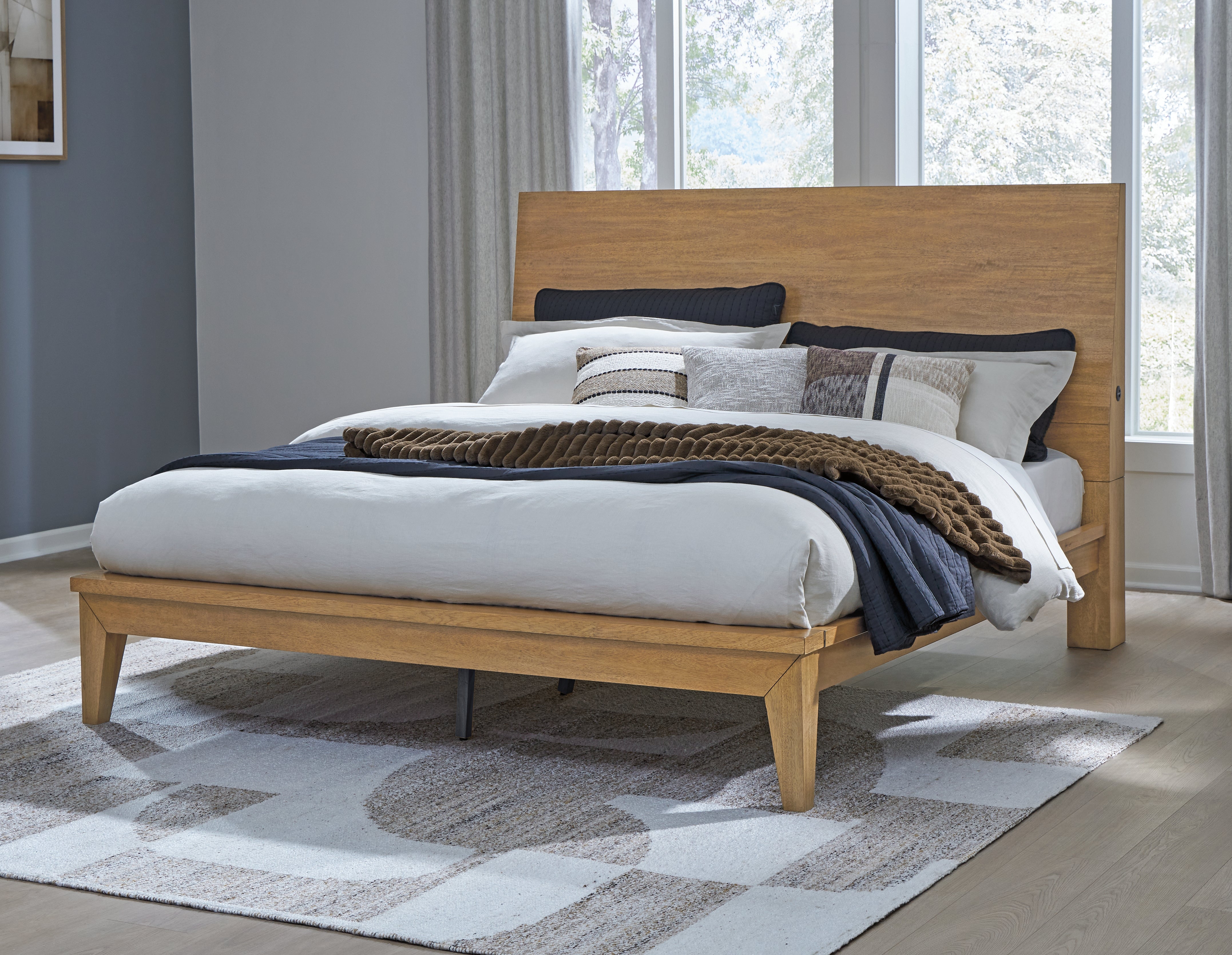 Family Deals Furniture - Ashley Furniture - Sherbana Bedroom - Queen Panel Bed / Light Brown - B833B2