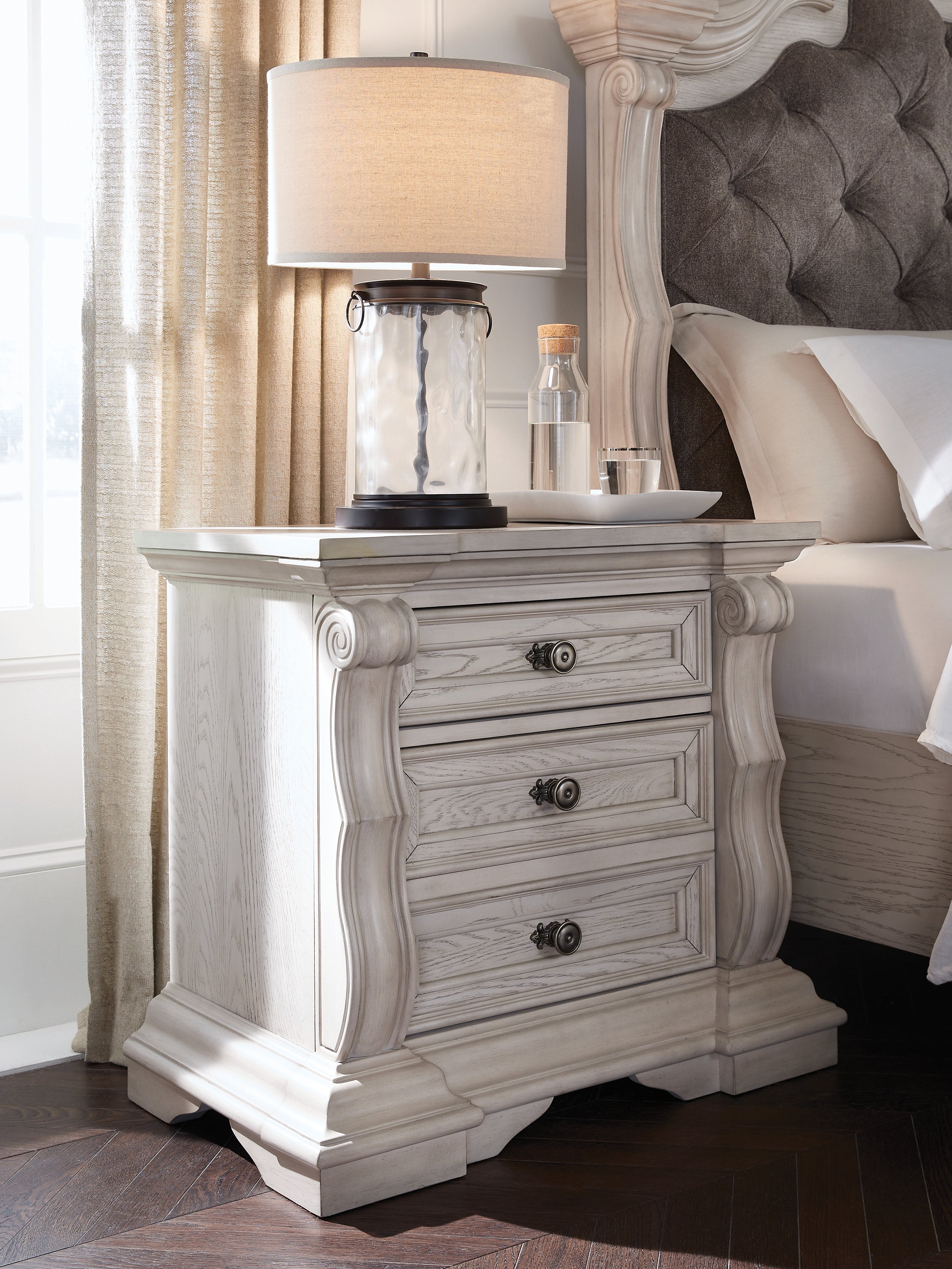 Family Deals Furniture - Ashley Furniture - Bruchandi Bedroom - Three Drawer Night Stand / Antique White - PCB948-93