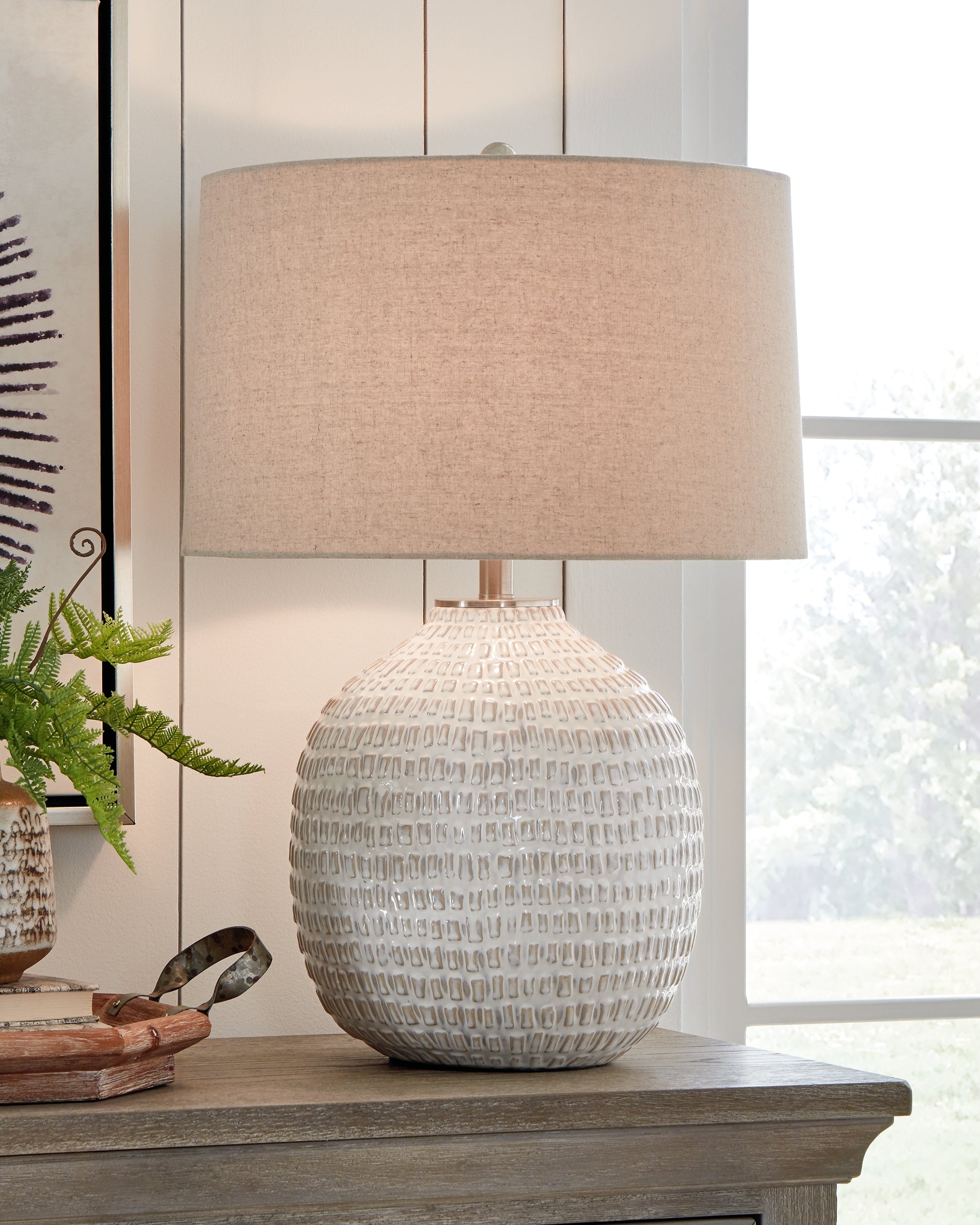 Family Deals Furniture - Ashley Furniture - Jamon Lighting - Table Lamp (Set of 2) / Beige - L100764X2