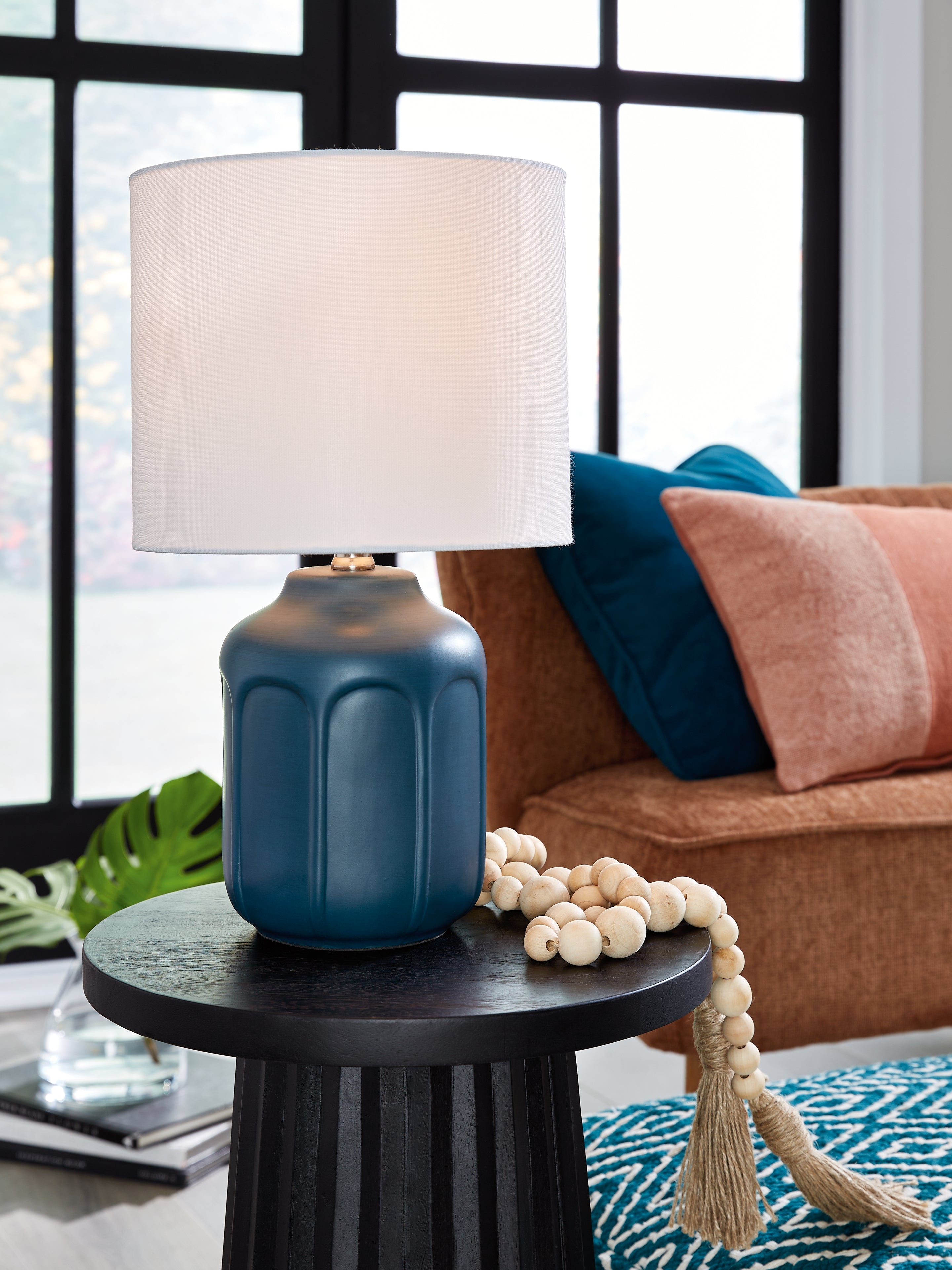 Family Deals Furniture - Ashley Furniture - Gierburg Lighting - Ceramic Table Lamp (1/CN) / Teal - L180214