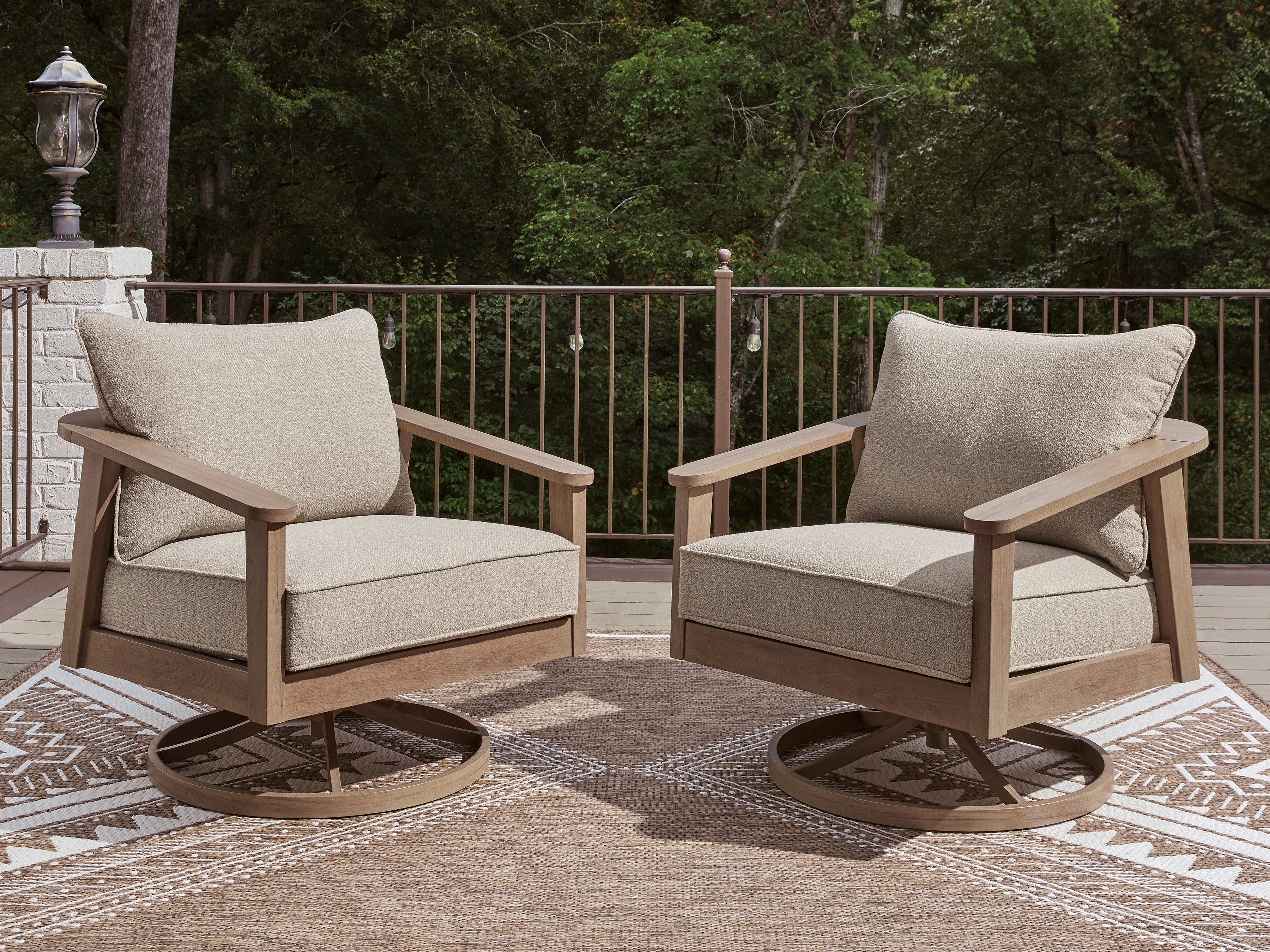 Family Deals Furniture - Ashley Furniture - Harmony Headlands Outdoor - Swivel Lounge w/ Cushion / Natural/Gray - PCP428-821