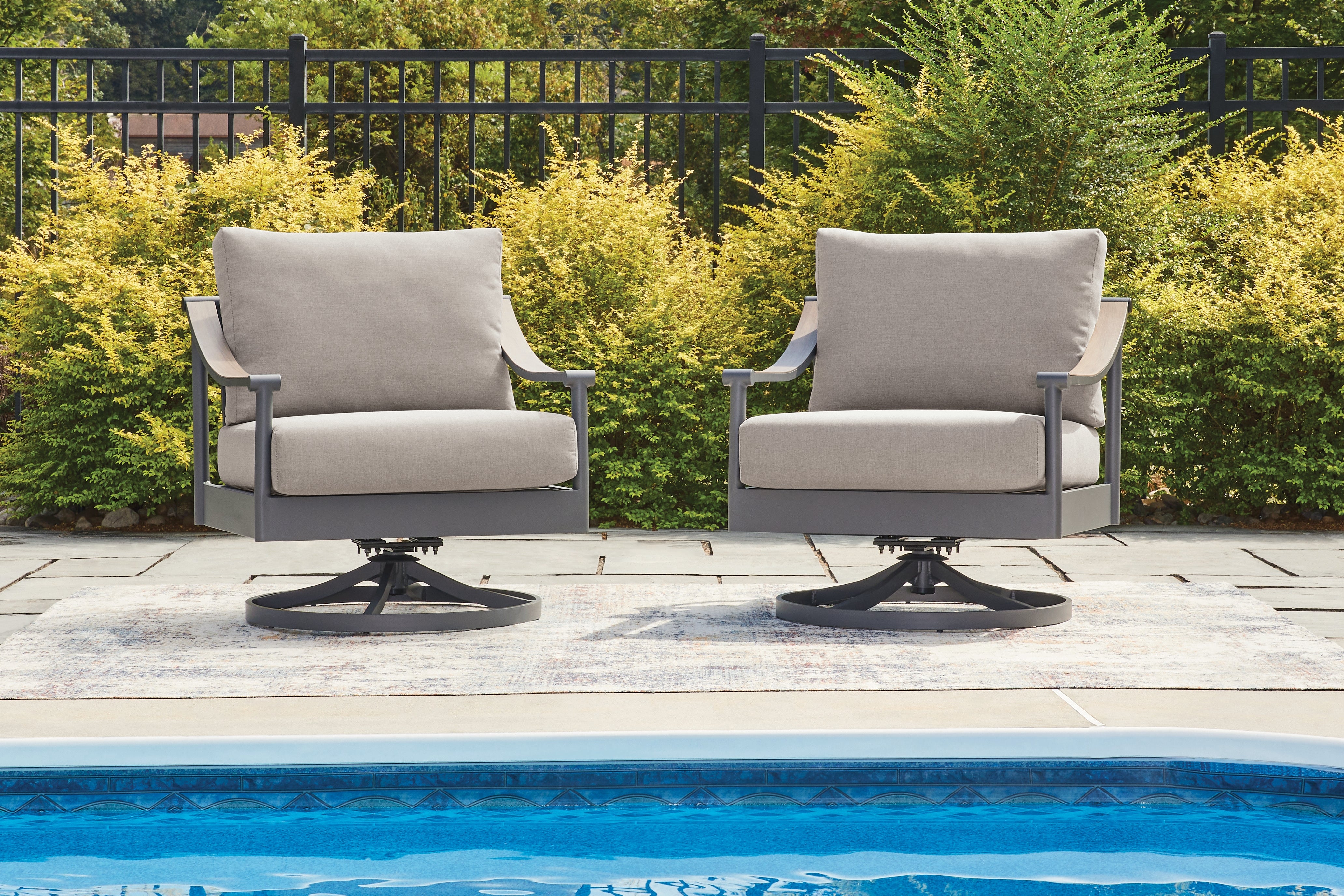 Family Deals Furniture - Ashley Furniture - Ocean Beach Outdoor - Swivel Lounge w/ Cushion / Gray - PCP510-821