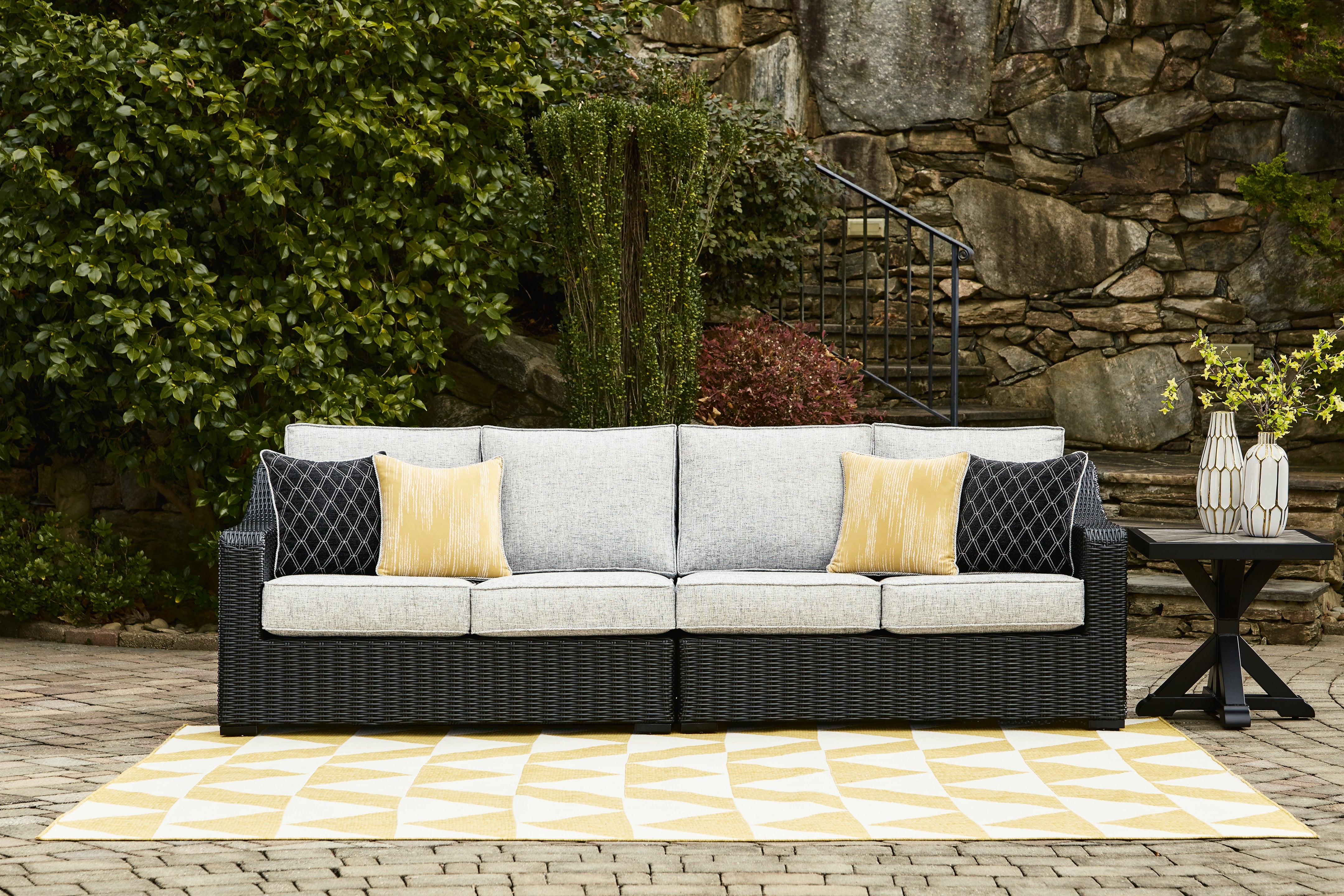 Family Deals Furniture - Ashley Furniture - Beachcroft Outdoor - RAF/LAF Loveseat w/CUSH (Set of 2) / Black/Light Gray - P792-854