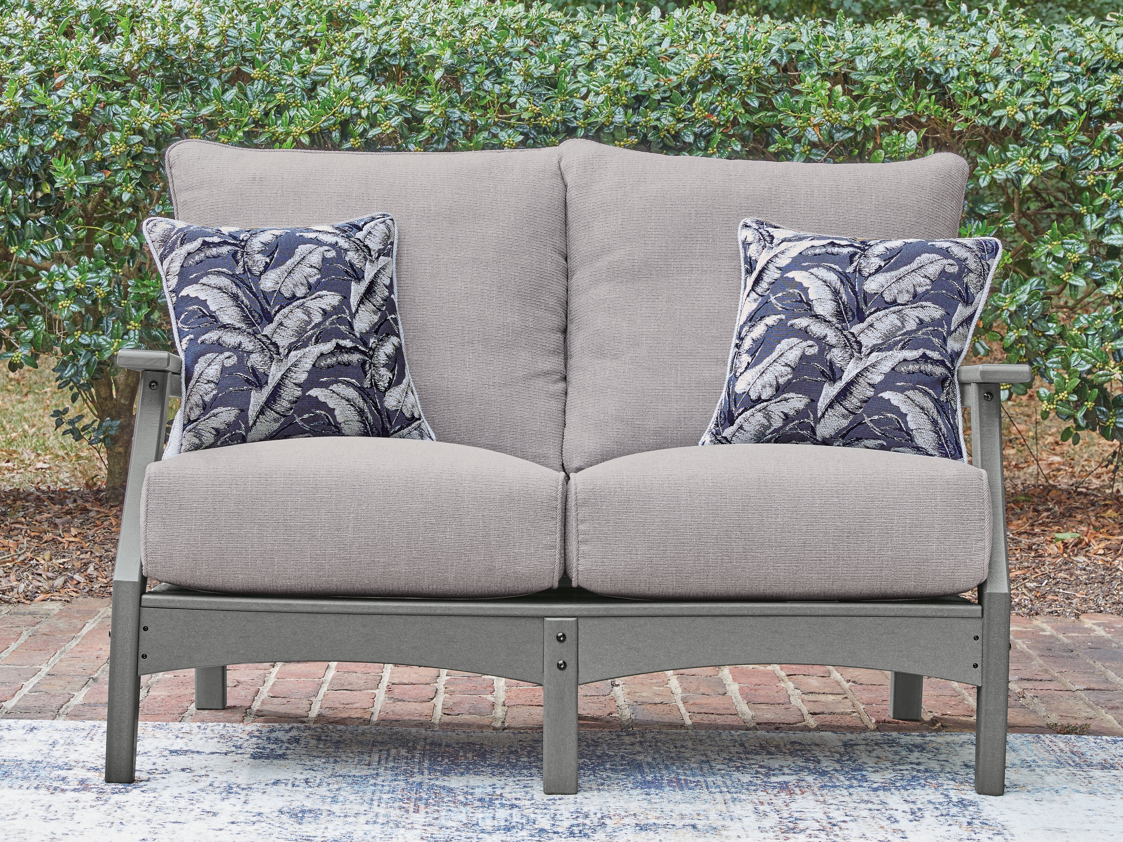 Family Deals Furniture - Ashley Furniture - Cove Beach Outdoor - Loveseat w/Cushion / Gray - PCP803-835