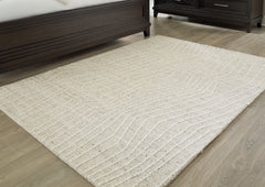 Family Deals Furniture - Ashley Furniture - Varahill Rug - 8' x 10' Rug / Gray/Ivory - R406931