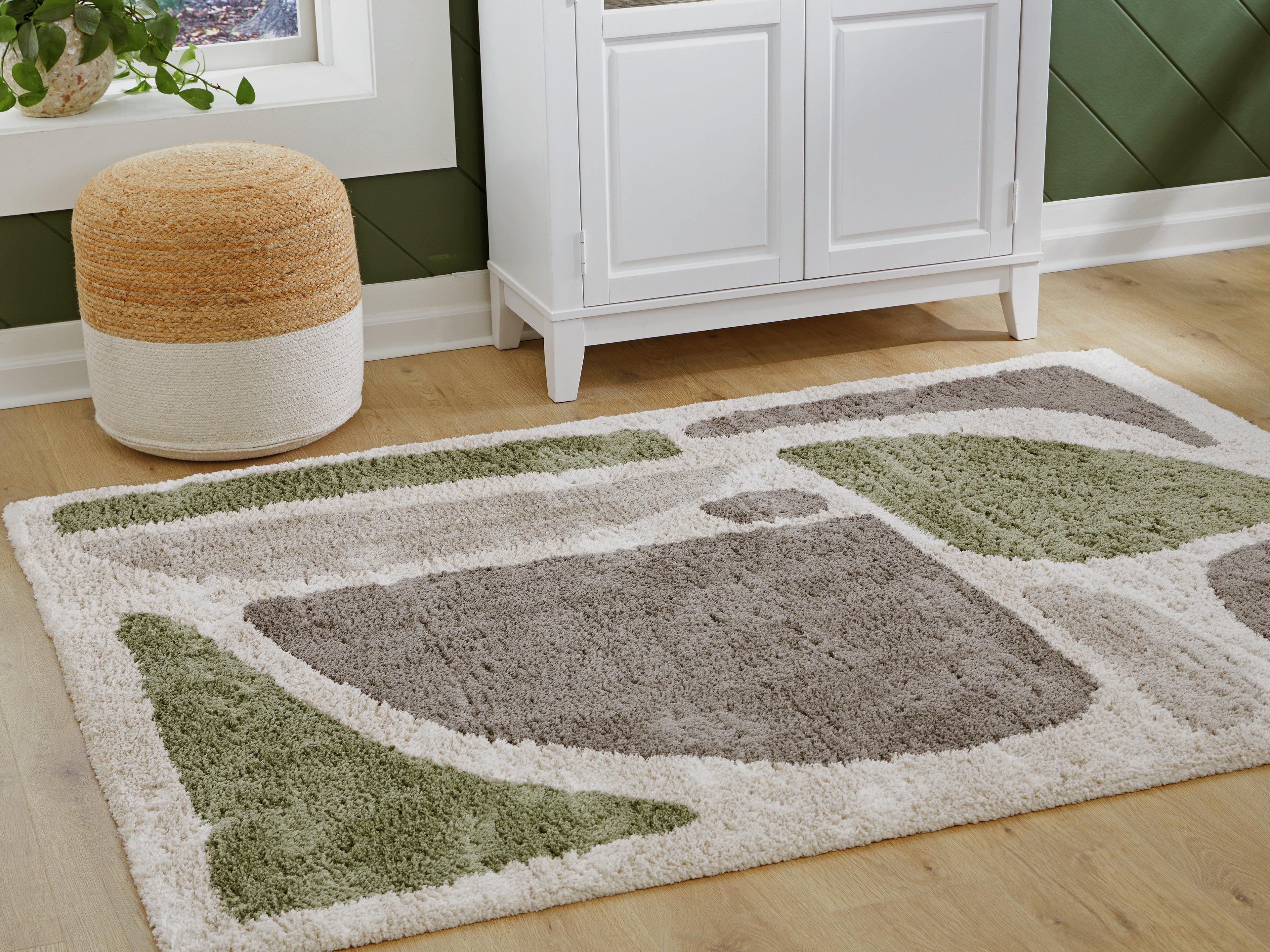 Family Deals Furniture - Ashley Furniture - Anburgh Rug - Large Rug / Green/Gray/Ivory - R407351