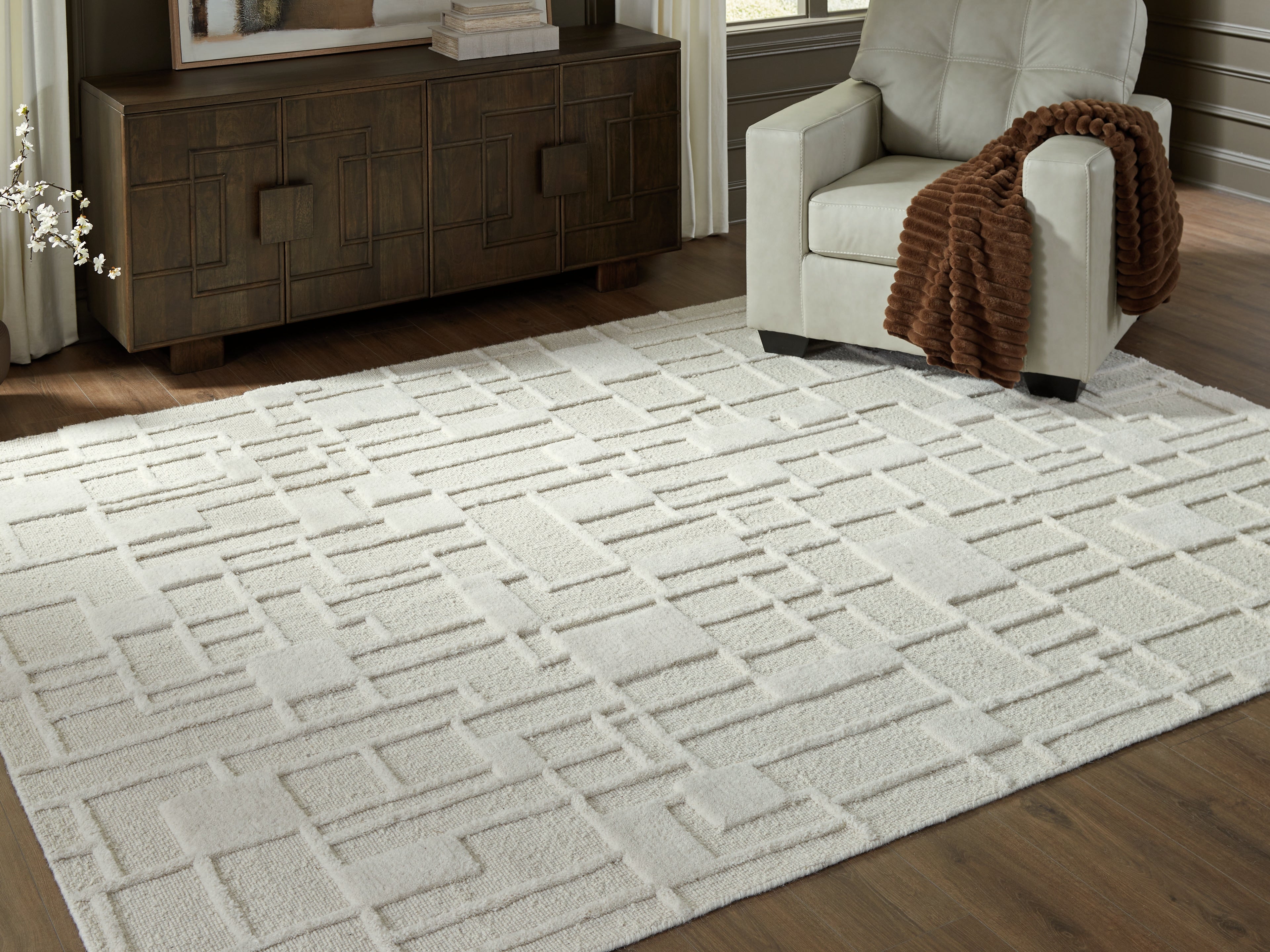 Family Deals Furniture - Ashley Furniture - Empriss Rug - 7'8" x 10' Area Rug / Ivory - R407621