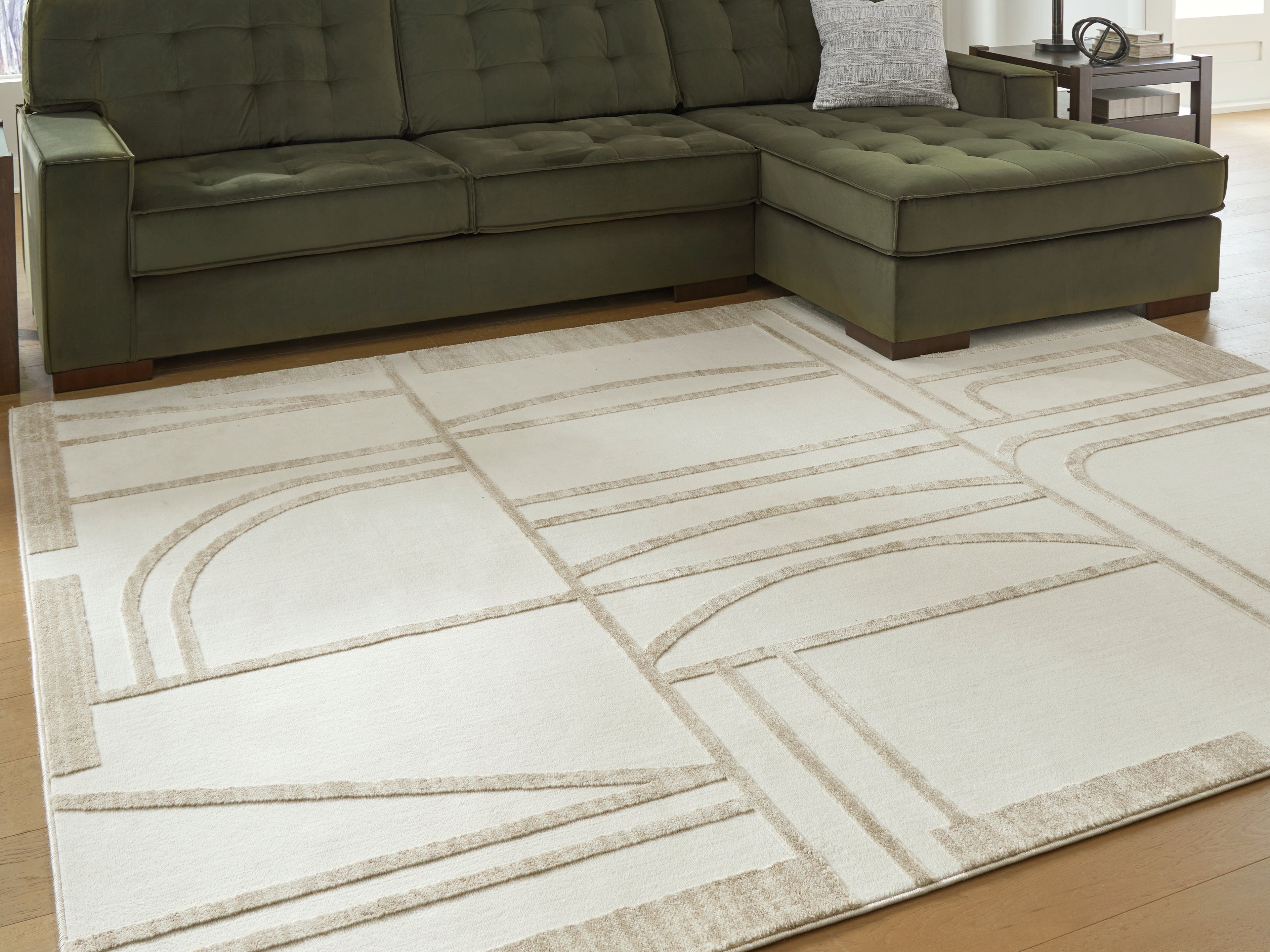Family Deals Furniture - Ashley Furniture - Farongrove Rug - 7'10" x 10' Area Rug / Ivory/Beige - R407671
