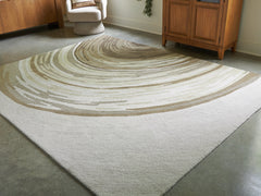 Family Deals Furniture - Ashley Furniture - Rizwana Rug - 5' x 7' Area Rug / Ivory/Brown/Gray - R407762