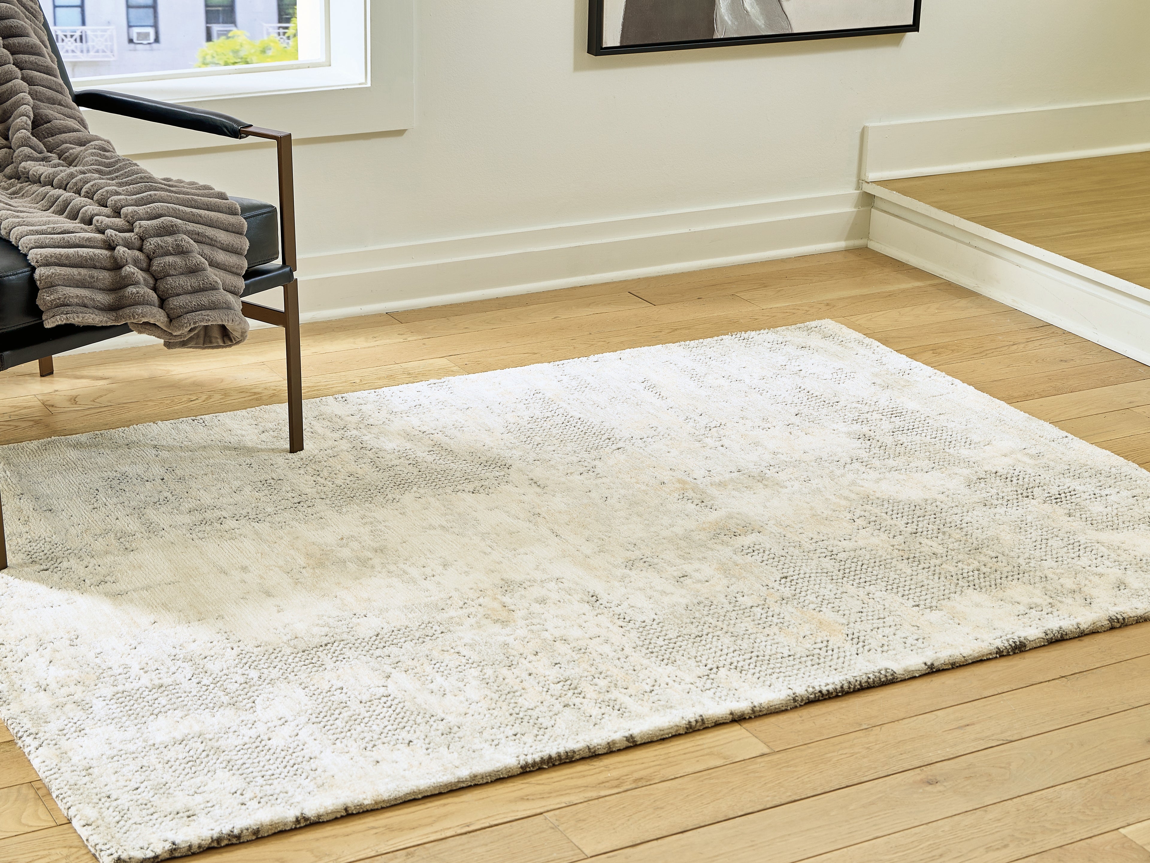 Family Deals Furniture - Ashley Furniture - Raif Rug - Medium Rug / Gray/White/Cream - R408082